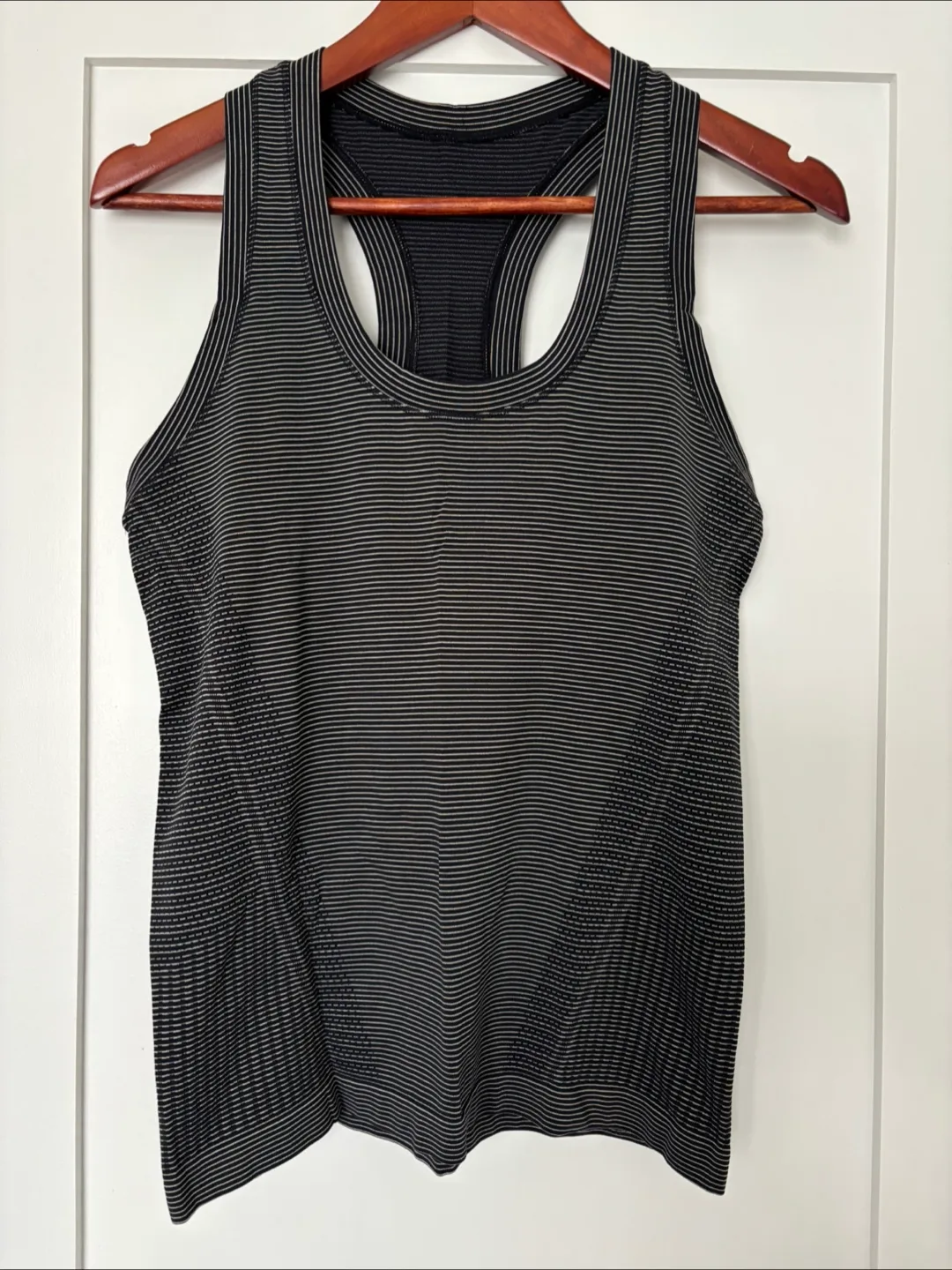 Athleta Momentum Seamless Tank - Black Mini Stripes- size M thumbnail