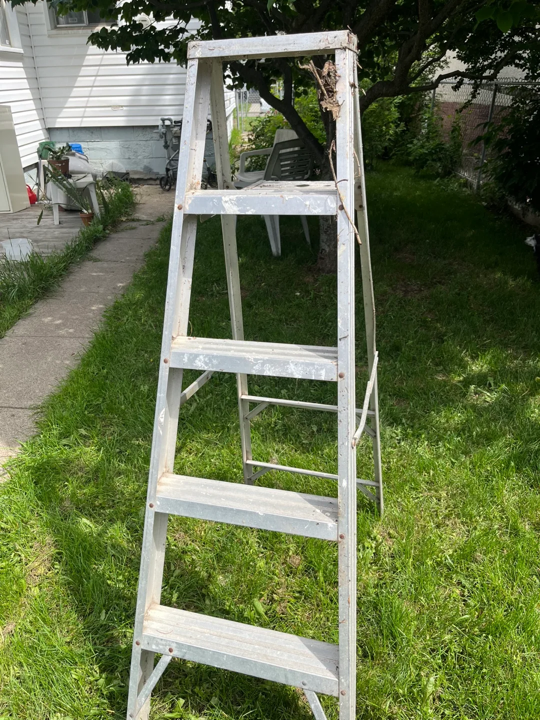 Aluminum Stepladder image indicator(2)