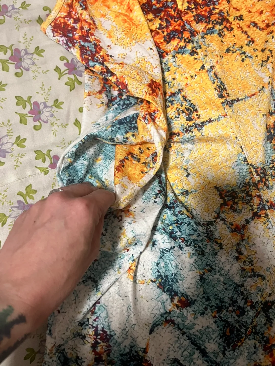 Assorted Women's Dresses - Size L image indicator(2)