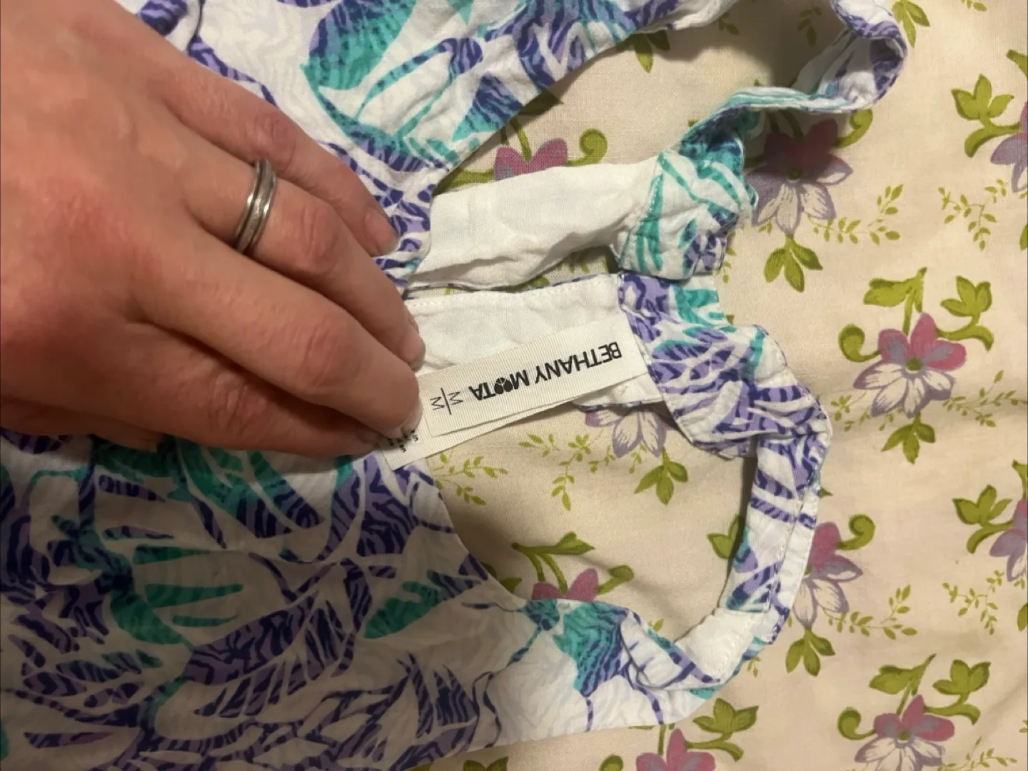 Assorted Women's Dresses - Size L image indicator(6)