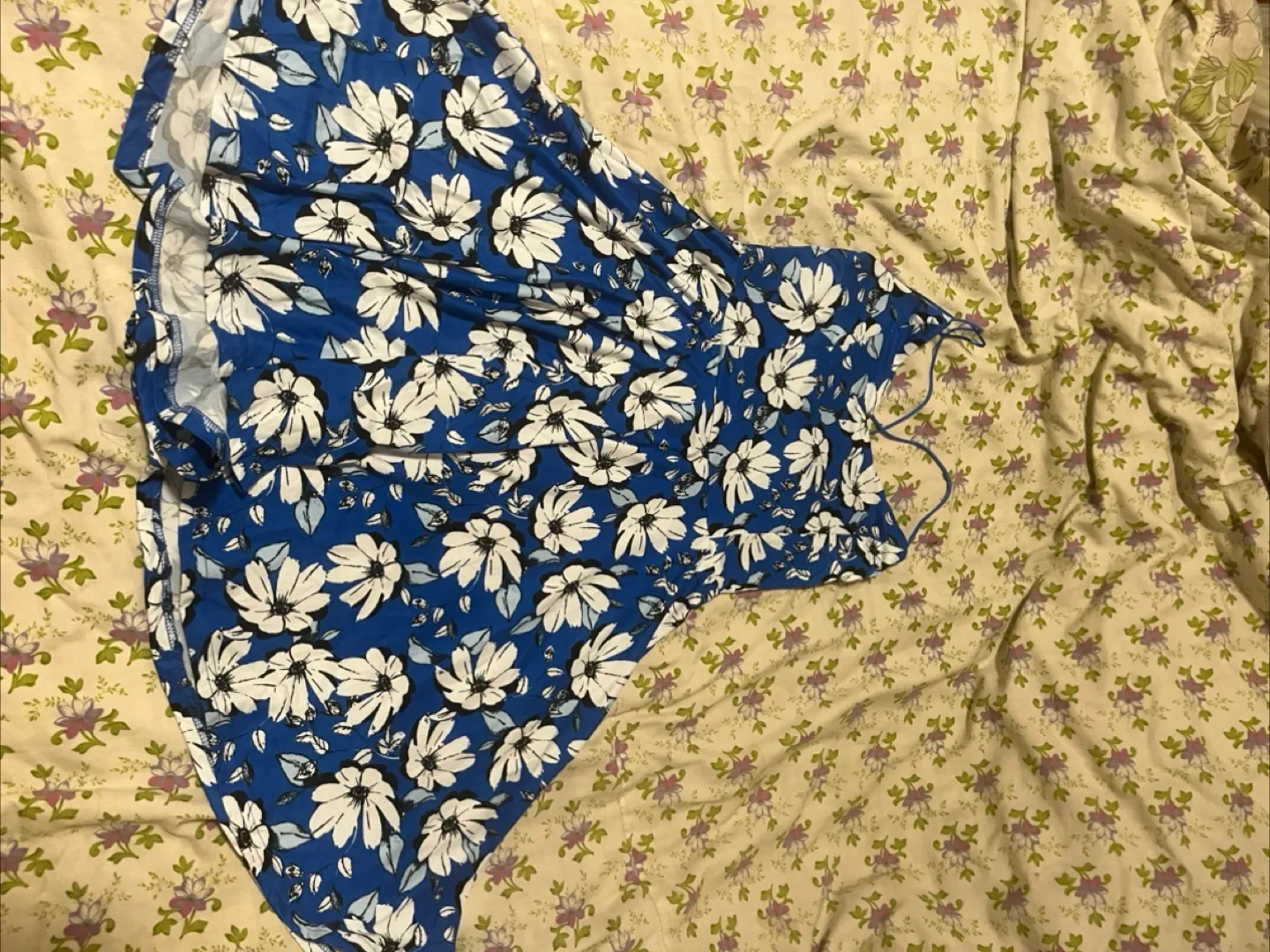 Assorted Women's Dresses - Size L image indicator(7)