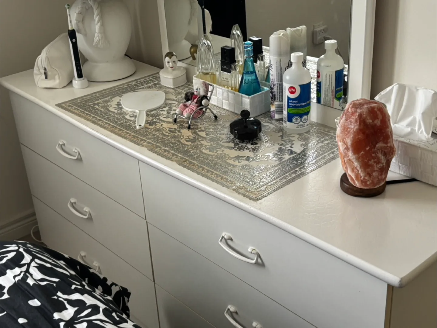 Four piece double wooden frame bed set image indicator(5)