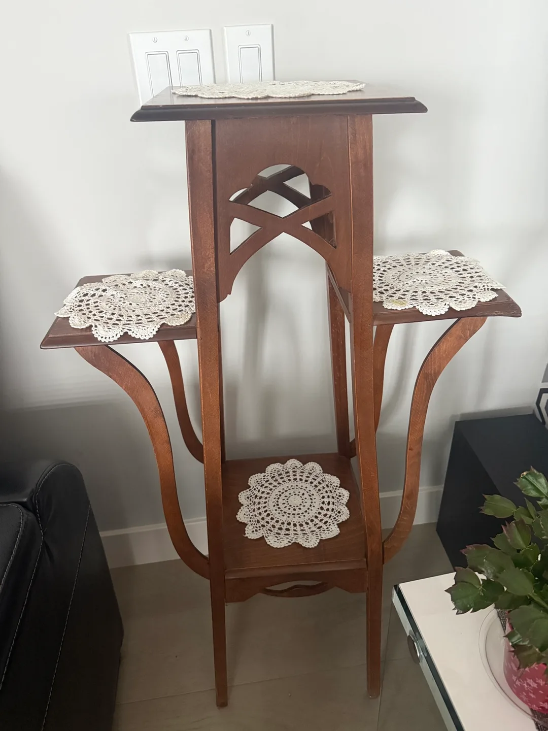 Wooden Plant Stand - Three Tier image indicator(3)