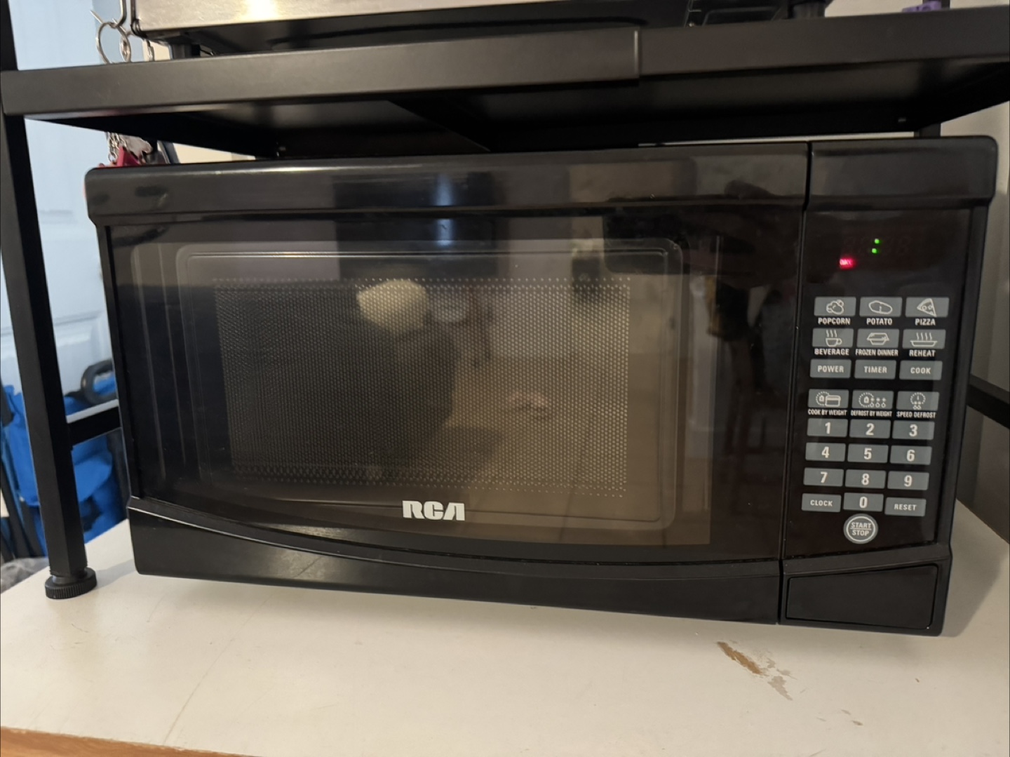 RCA Microwave - Black