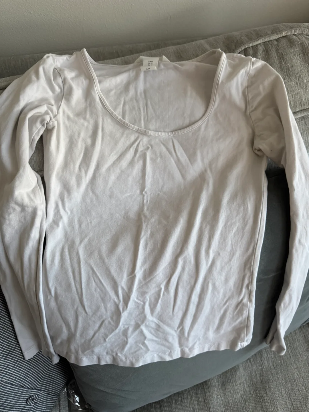 H&M Long Sleeve Top - XS #freecycle thumbnail
