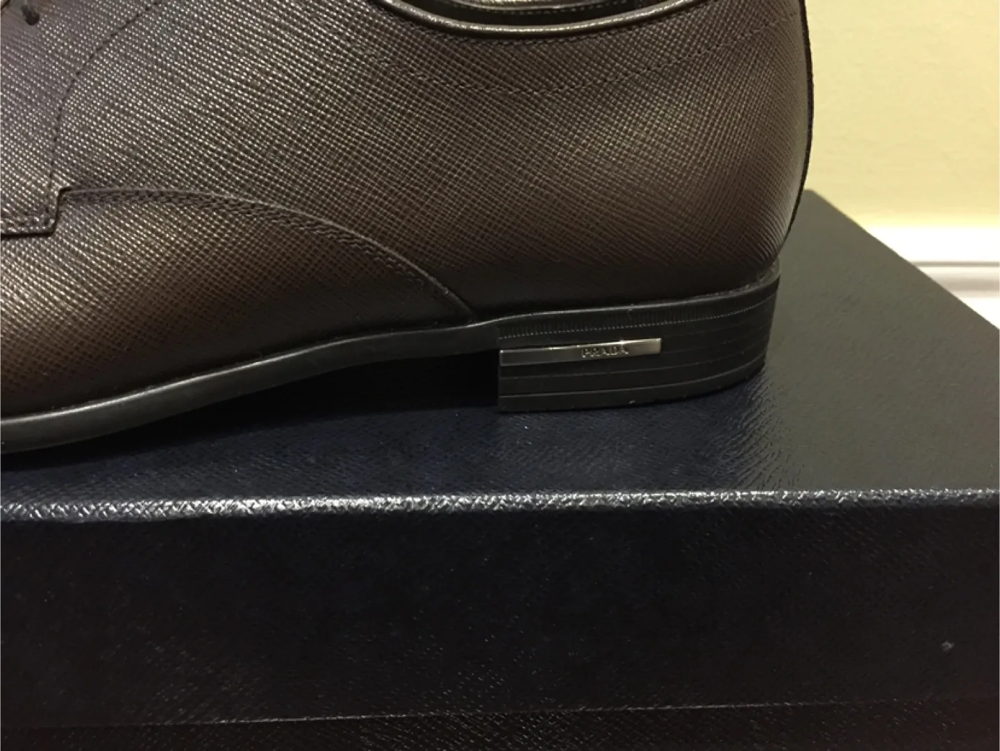 Prada Leather Shoes *NEW* image indicator(5)