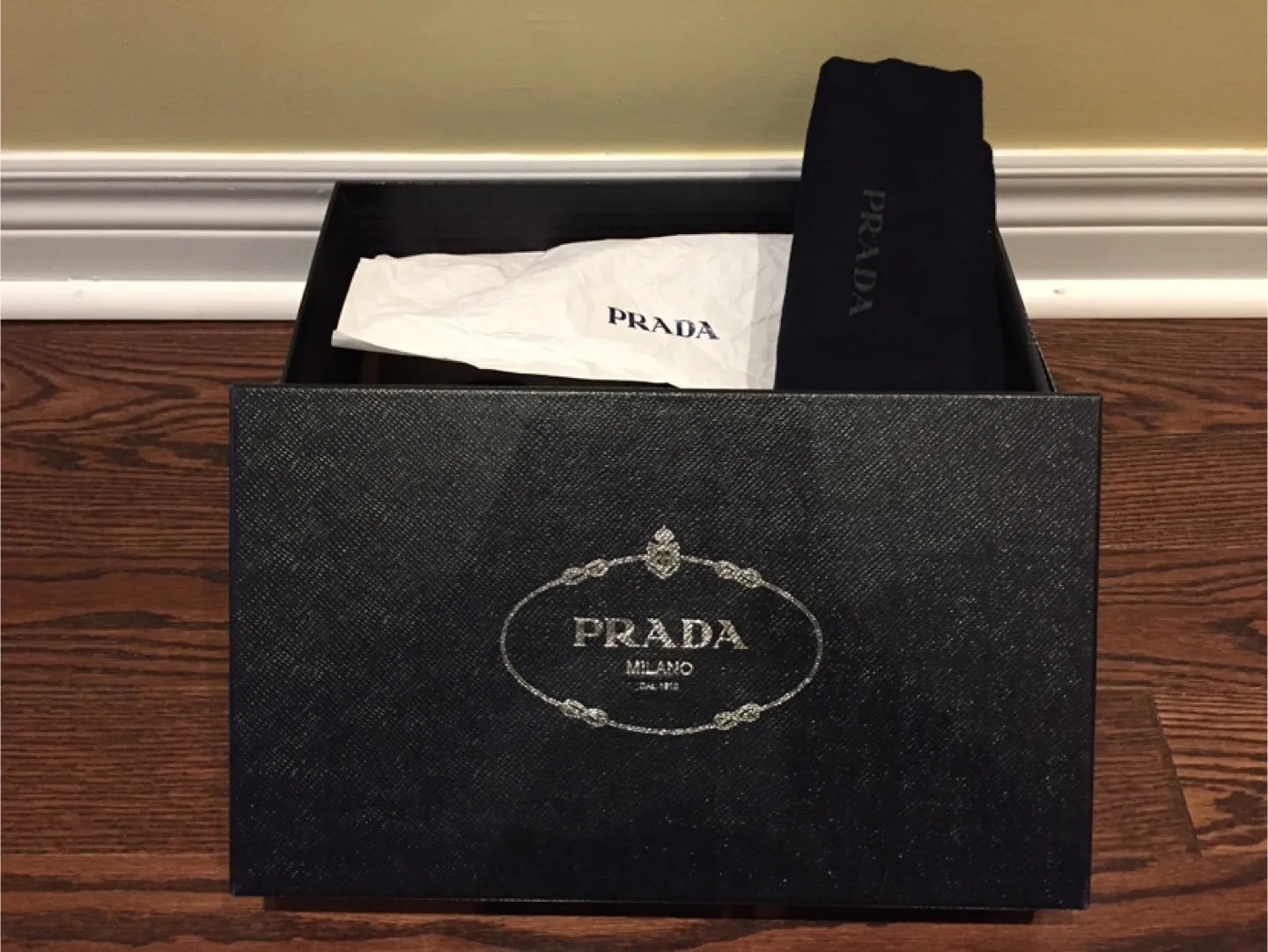 Prada Leather Shoes *NEW* image indicator(7)