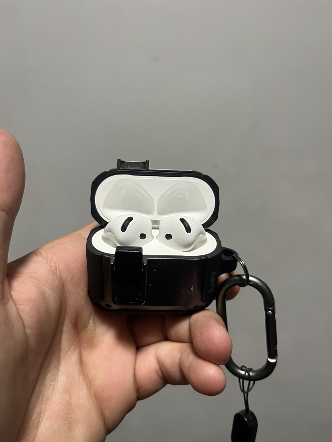 Apple Airpods 4 Pro with Case and Cleaning Pen - photo 3