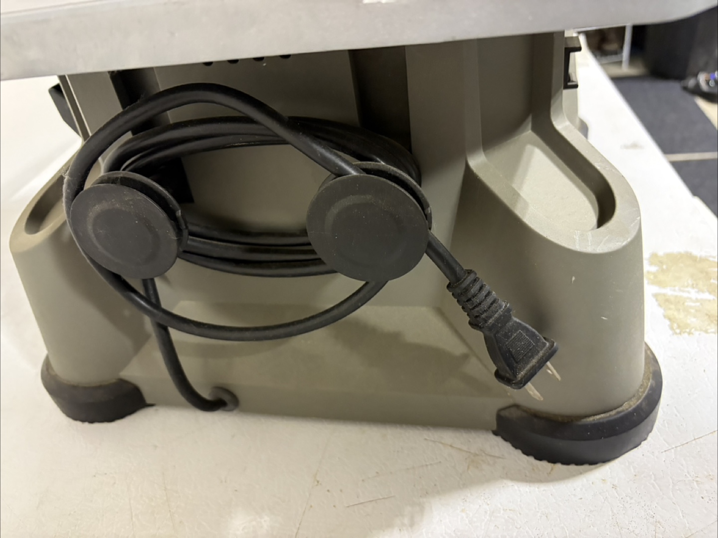 Rockwell RK7320 scroll saw with wall mount kit - photo 5