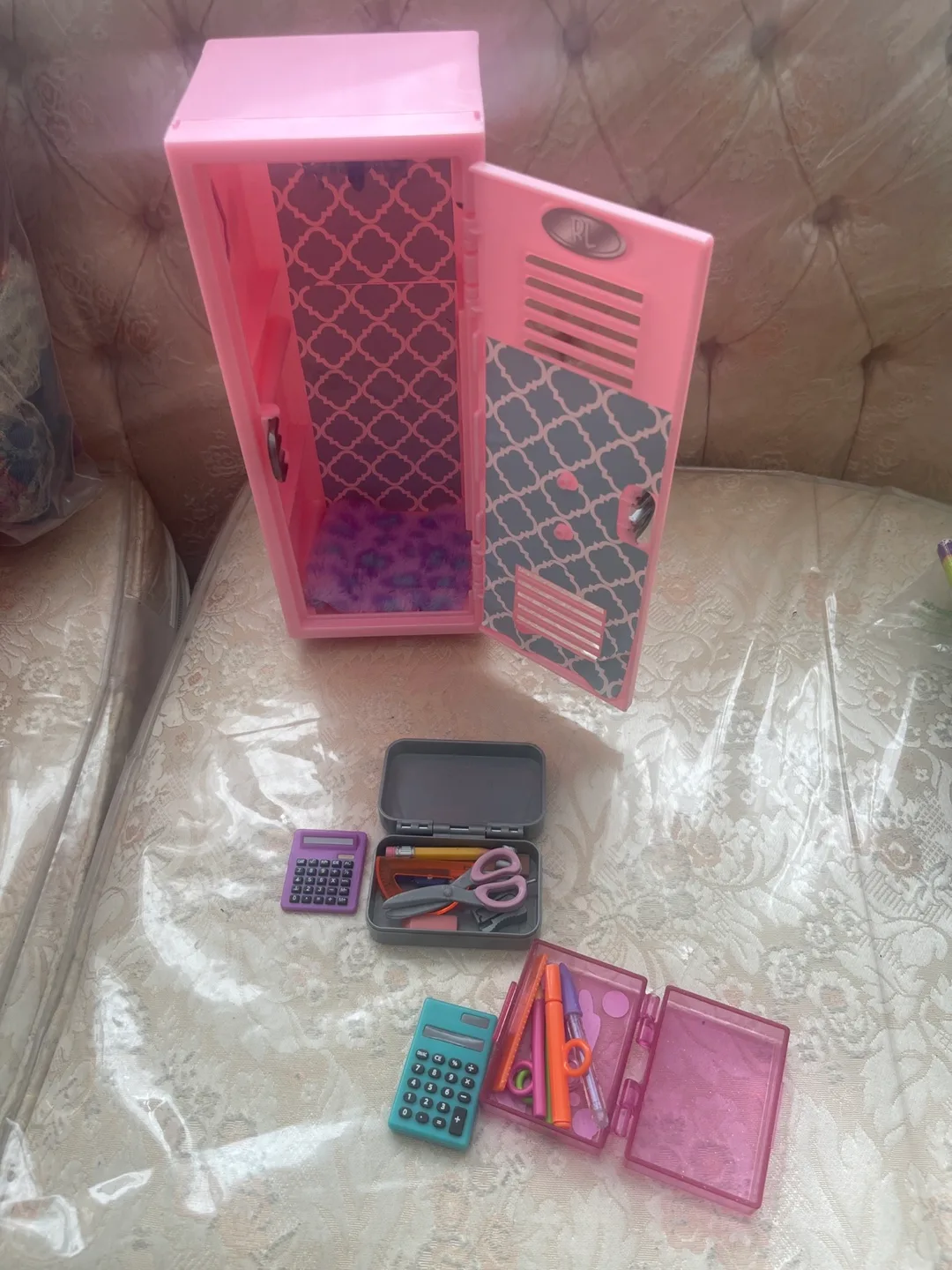 Pink Locker with Accessories thumbnail