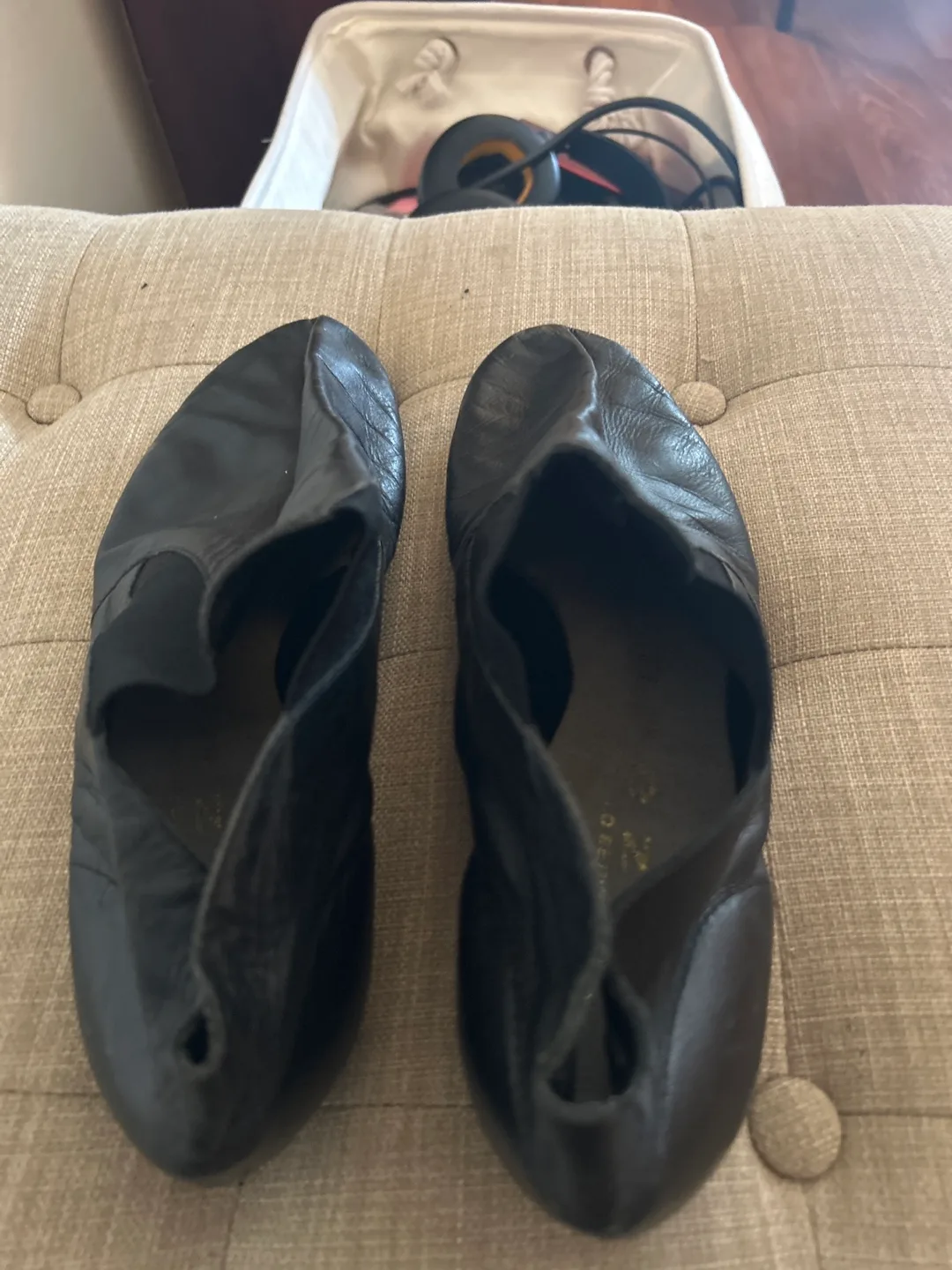 Black Leather Jazz Dance Shoes thumbnail