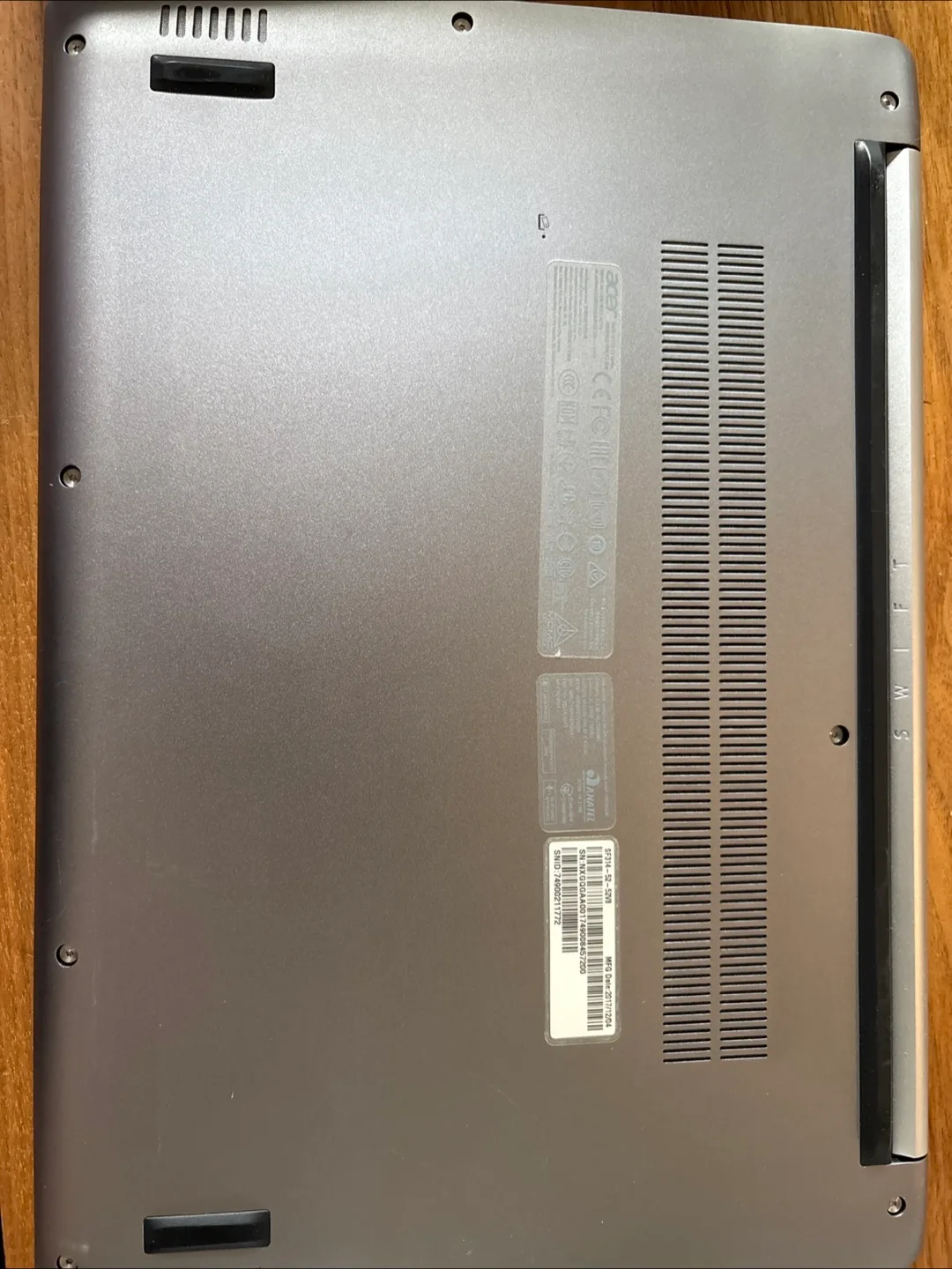 Acer Swift Laptop image indicator(2)