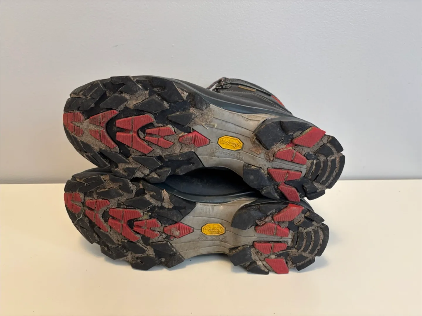 Zamberlan Vioz 996 Men’s Dark Grey Hiking Boots image indicator(5)