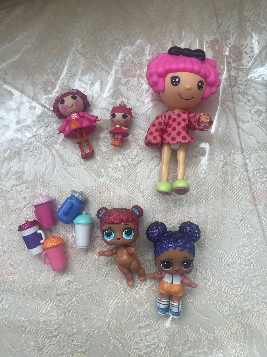 Lalaloopsy & LOL Surprise Dolls thumbnail