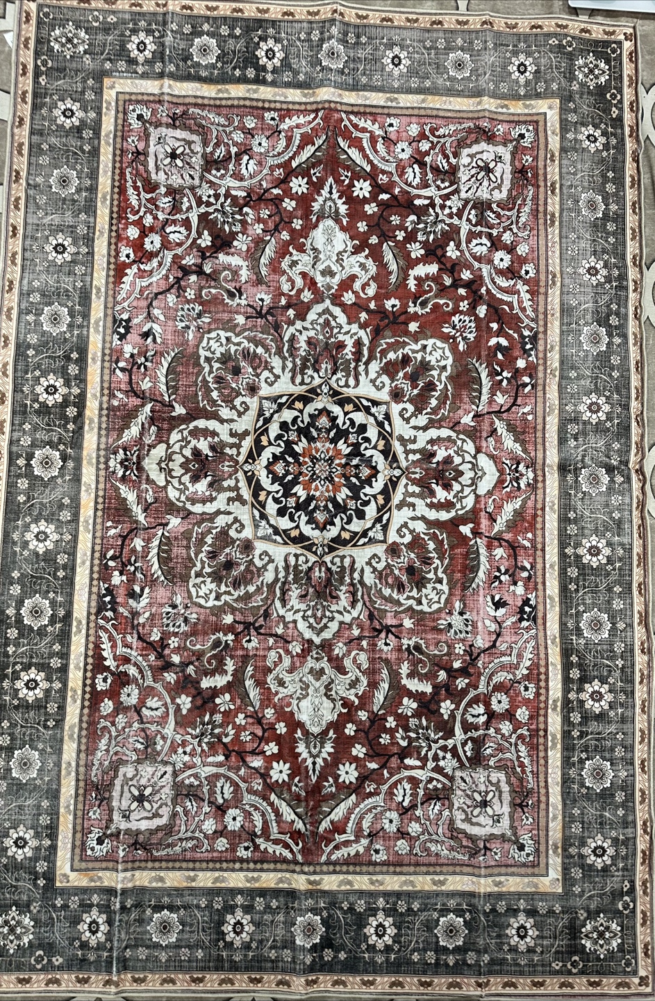 Nourison Distressed Area Rug - photo 2