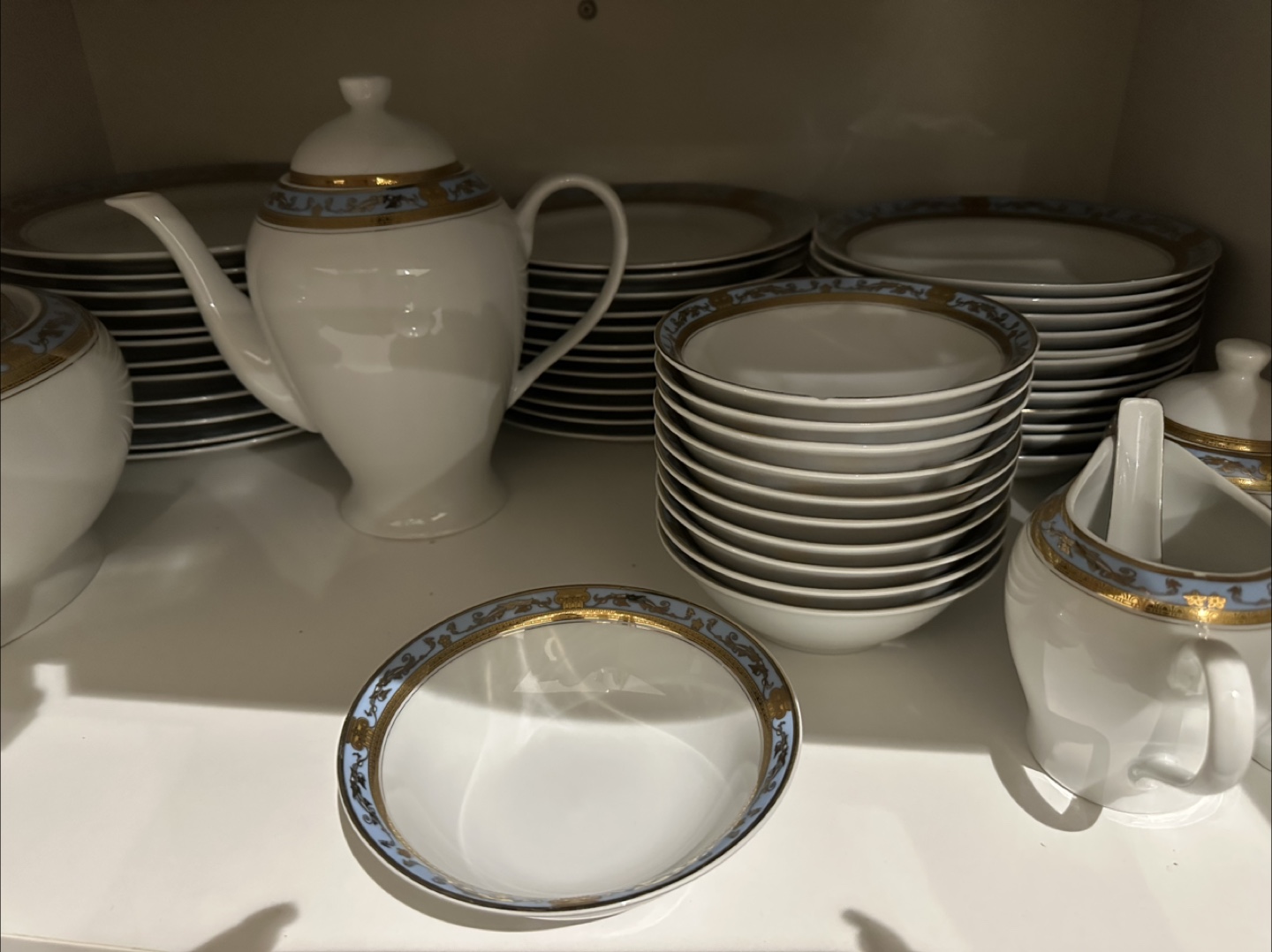 Porcelain Tea Set - Elegant Design