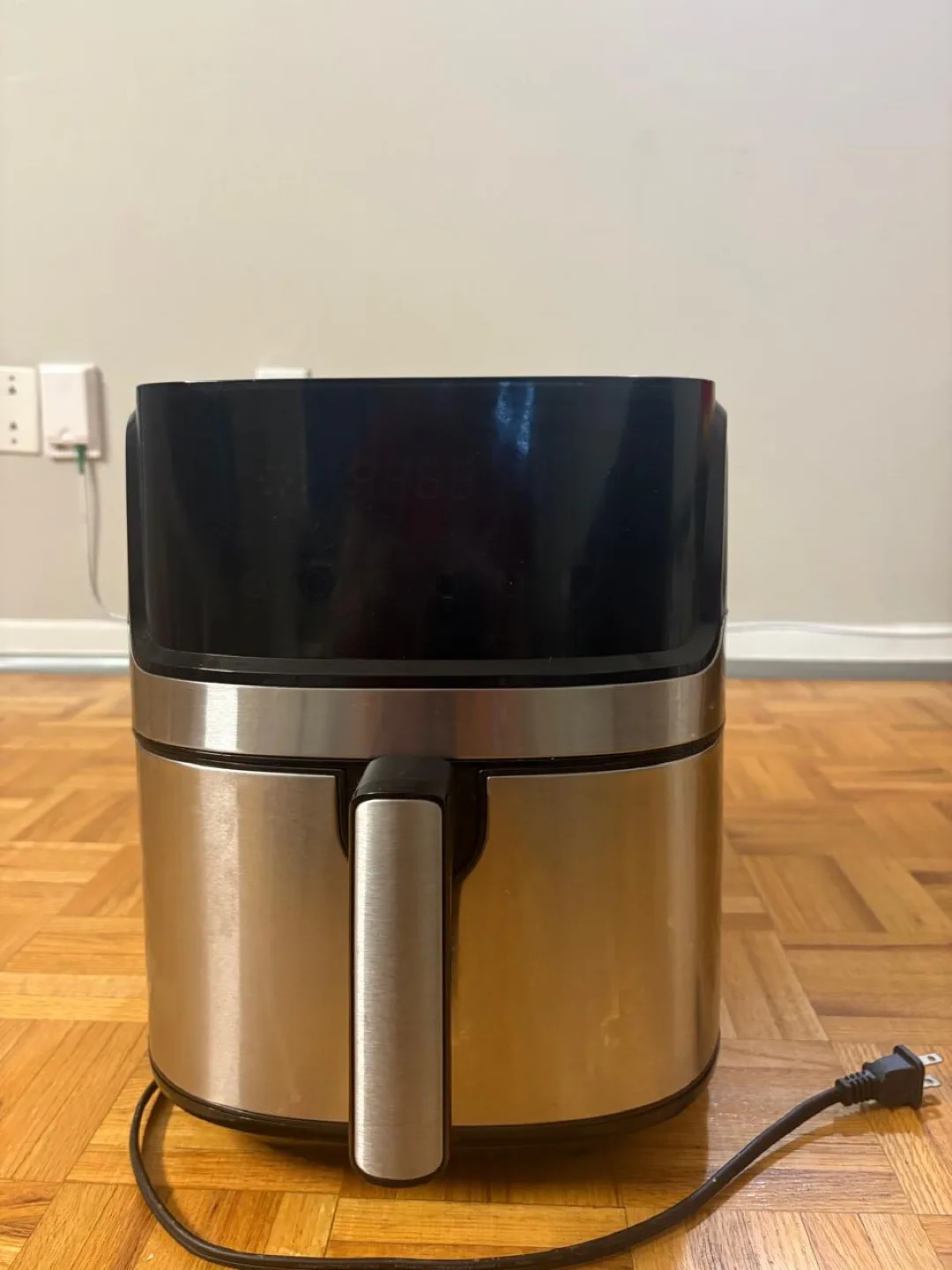 Black & Silver Air Fryer thumbnail