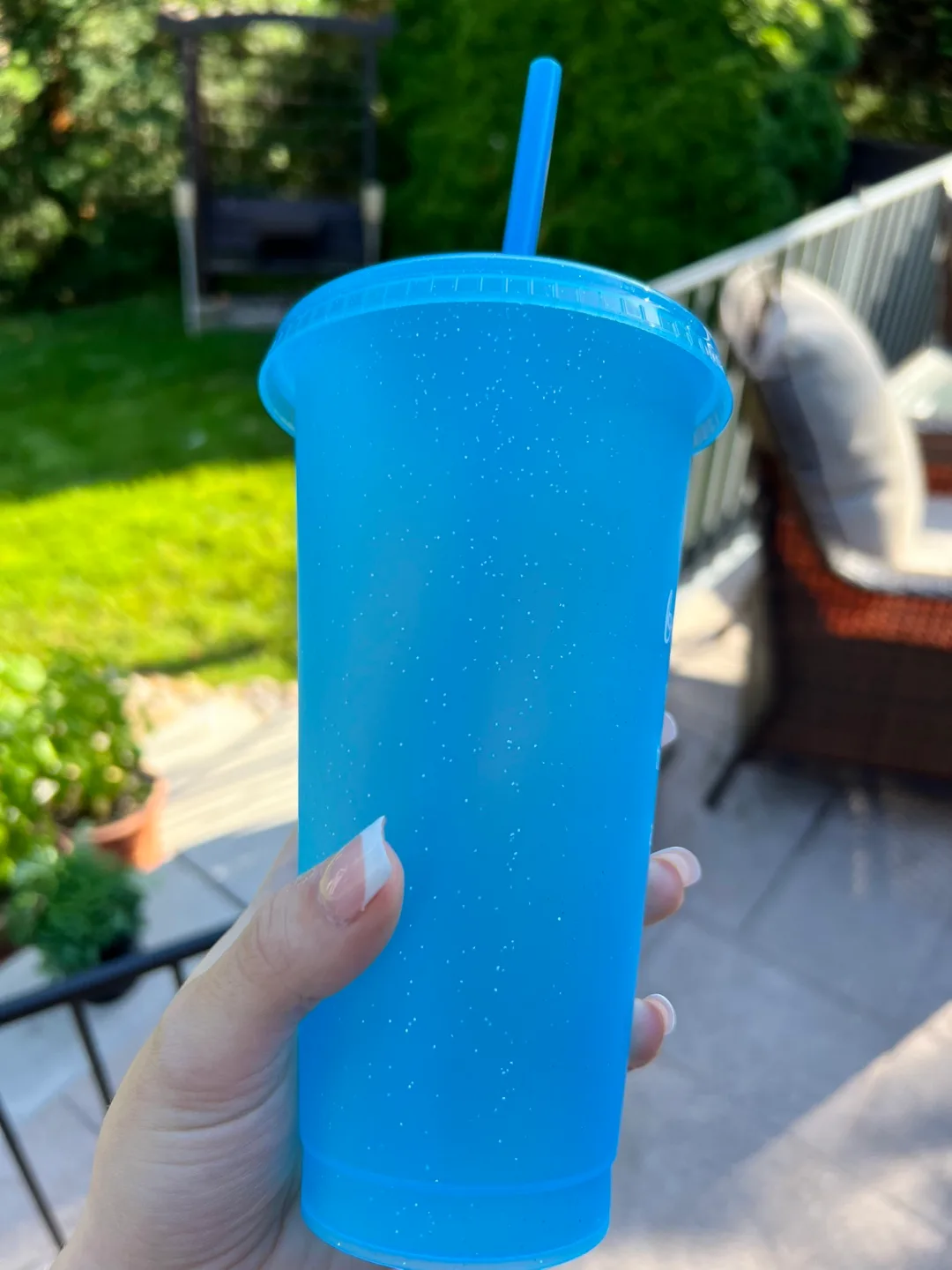 Blue Sparkle Tumbler Cup with Straw 24oz image indicator(2)