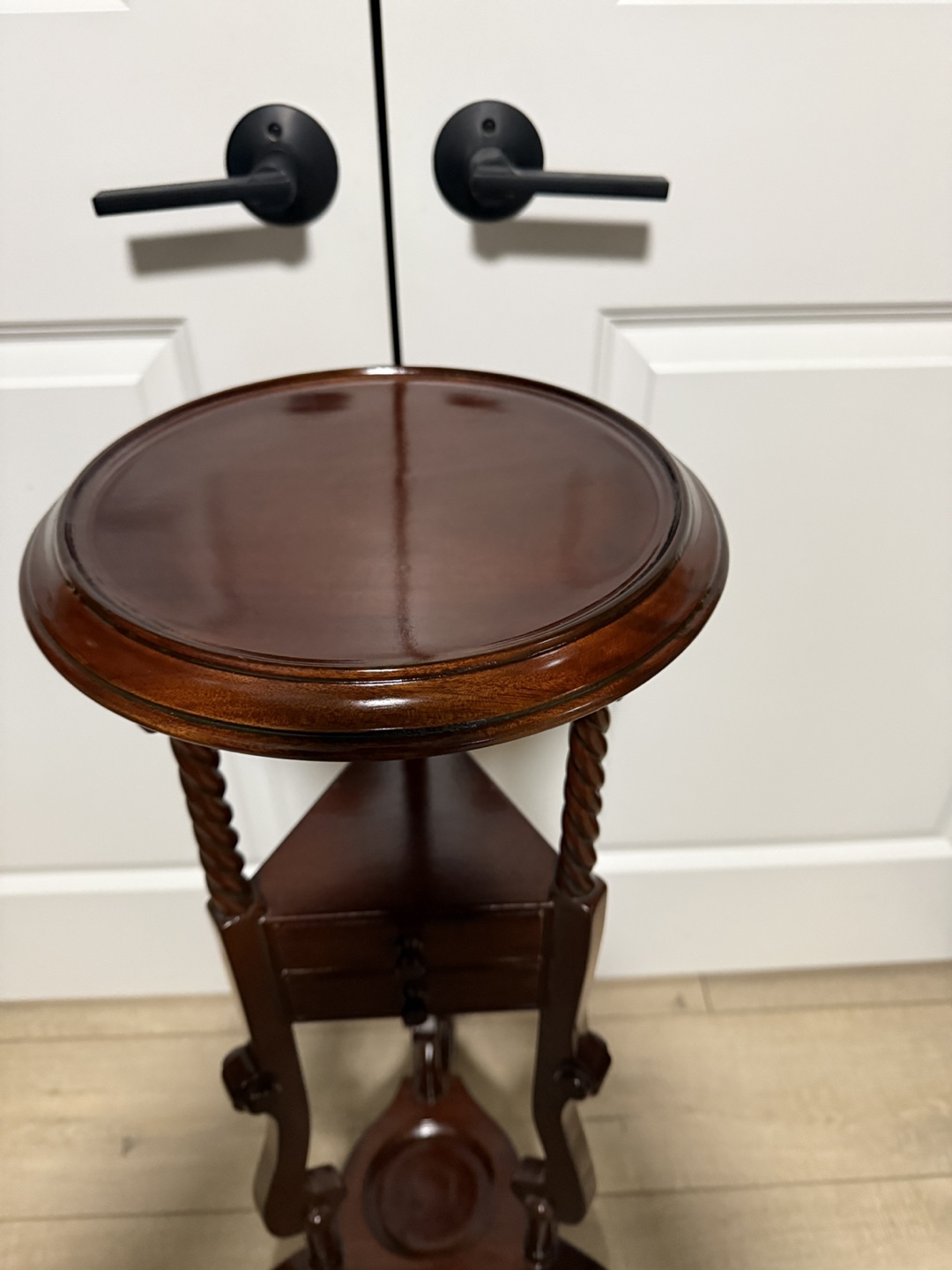 Antique Style Mahogany Plant Stand - photo 4