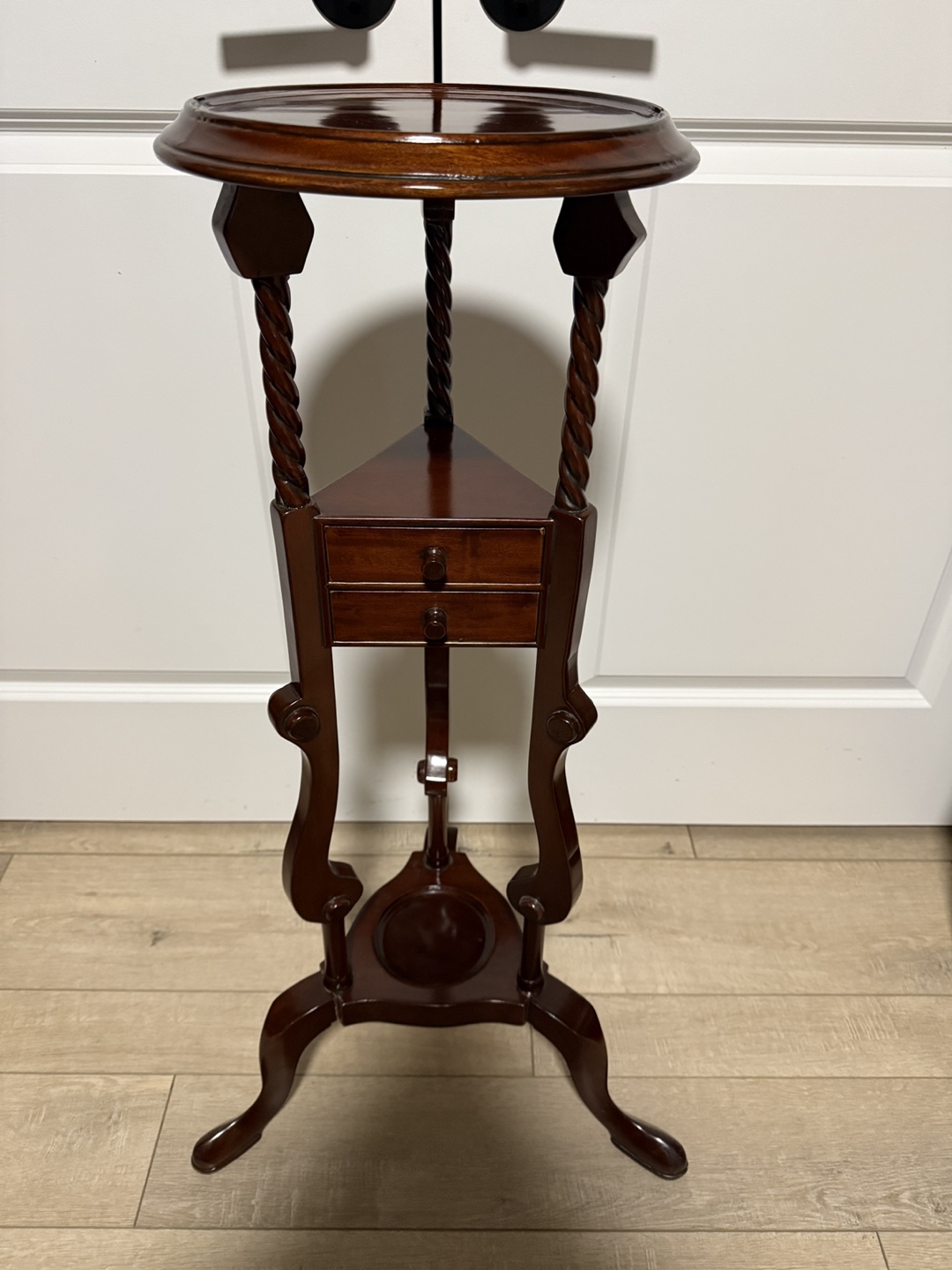 Antique Style Mahogany Plant Stand