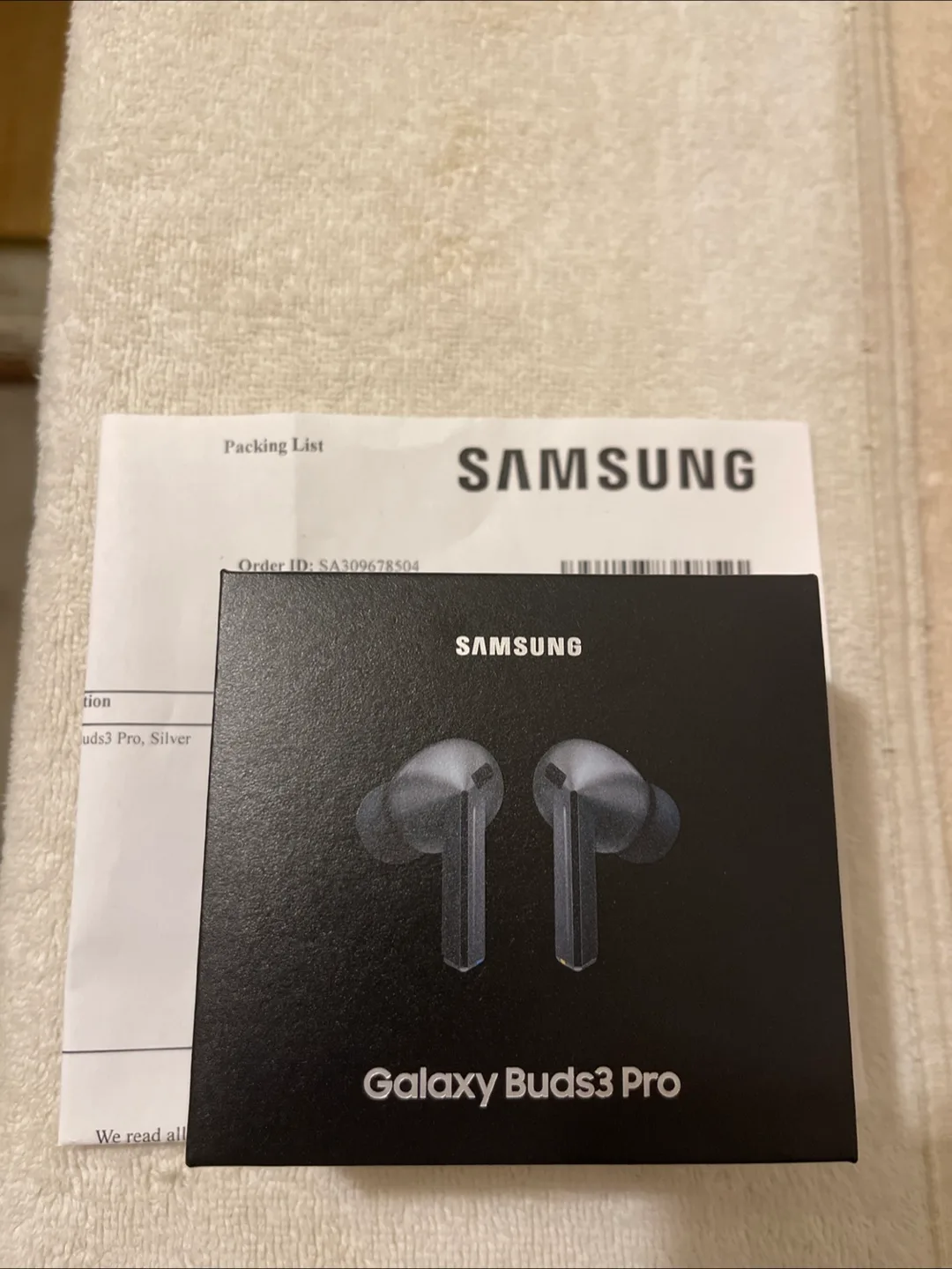 Samsung Galaxy Buds3 Pro - Like New! image indicator(6)