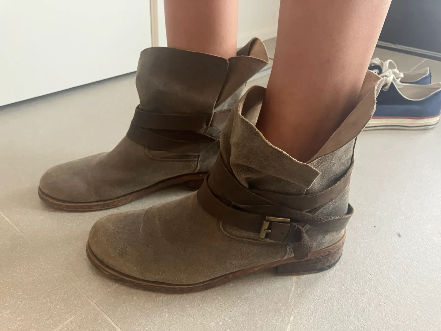 Suede Ankle Boots Size 9 thumbnail