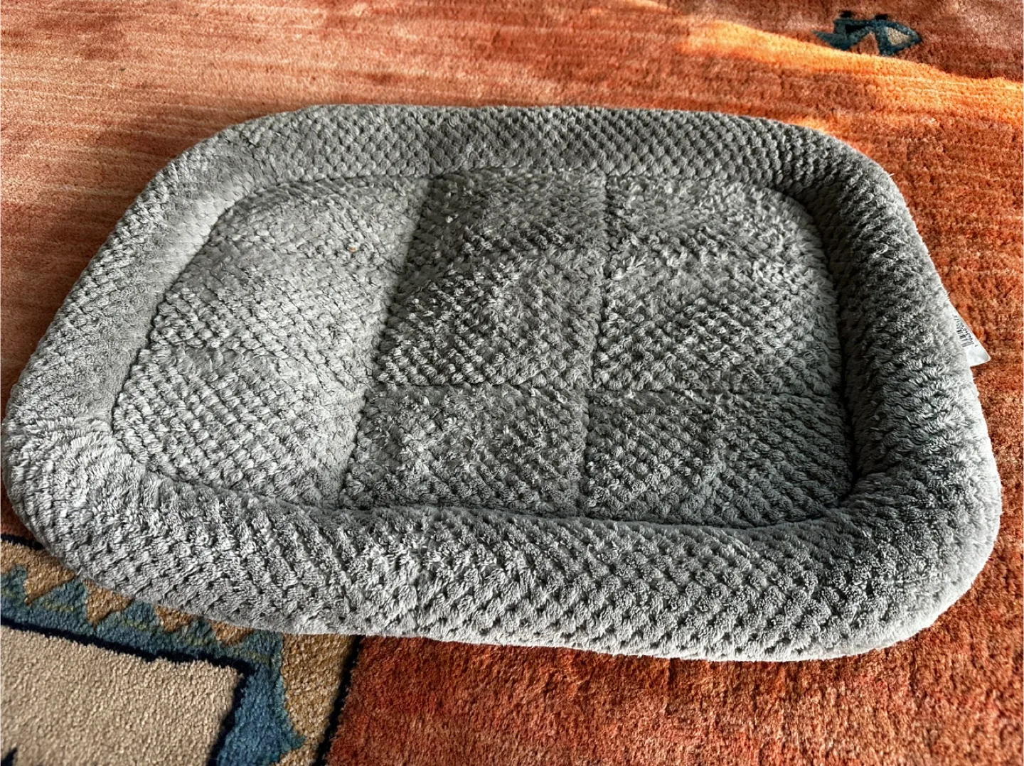 Gray Pet Bed, Small (24 inch) image indicator(6)