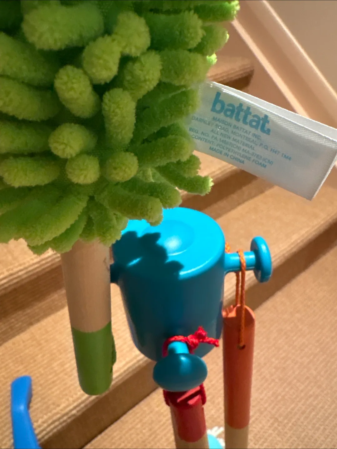 Fisher-Price Laugh & Learn Vacuum & Battat Cleaning Set image indicator(2)