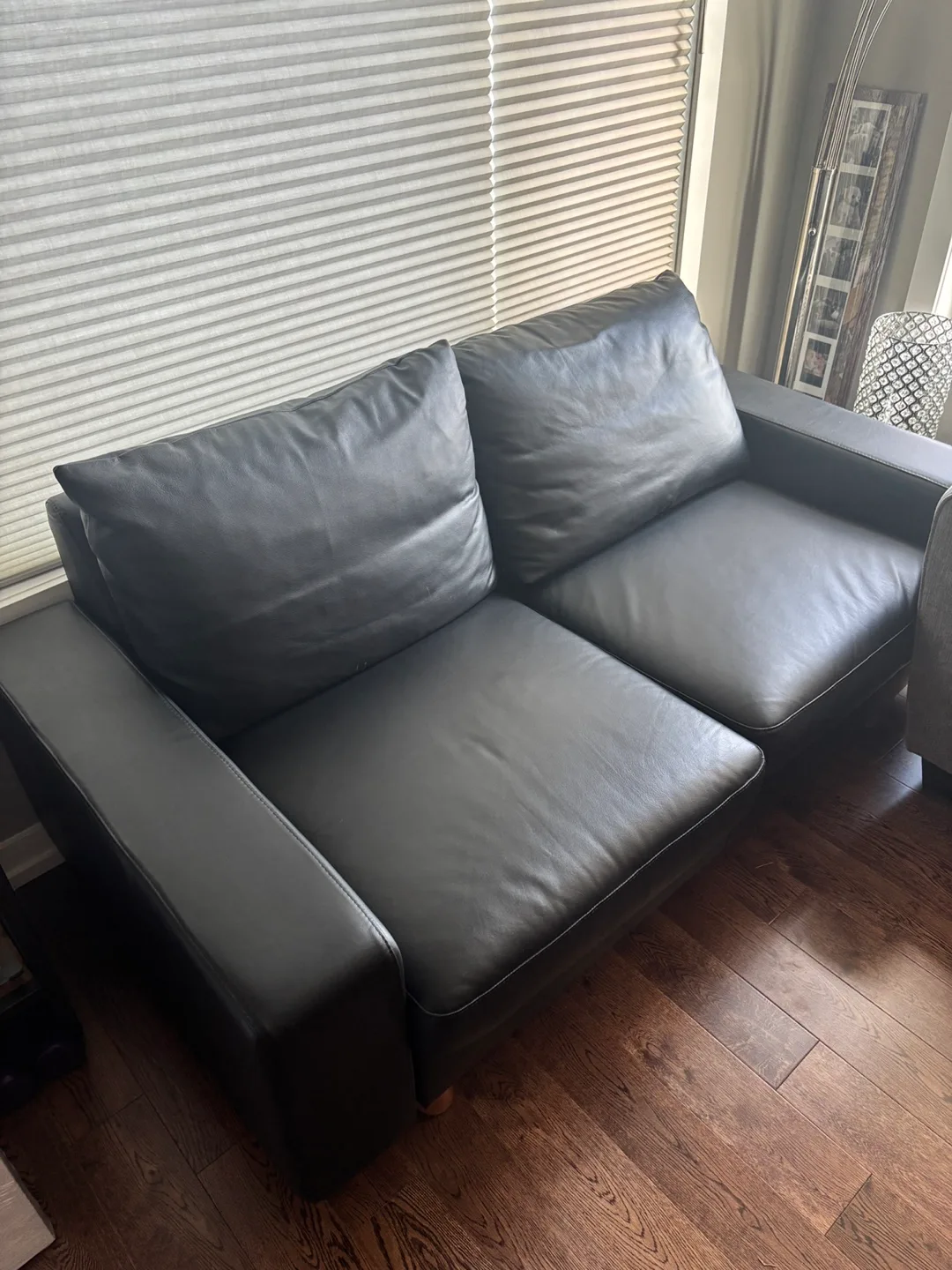 Stressless Black Leather Loveseat Sofa image indicator(2)