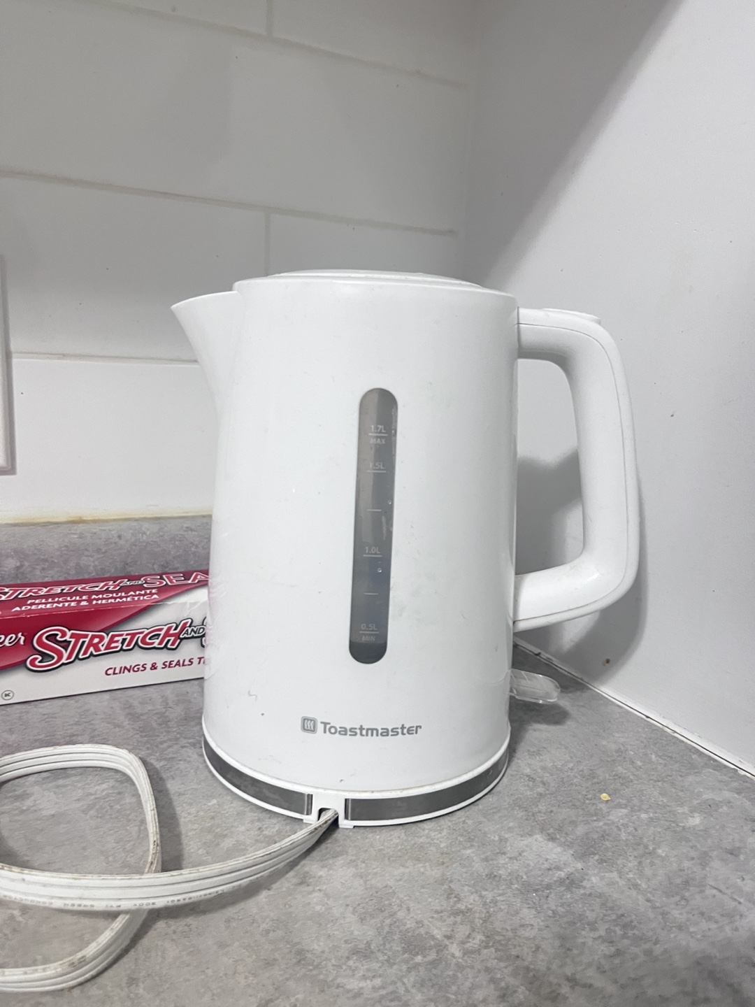Toastmaster Electric Kettle - White