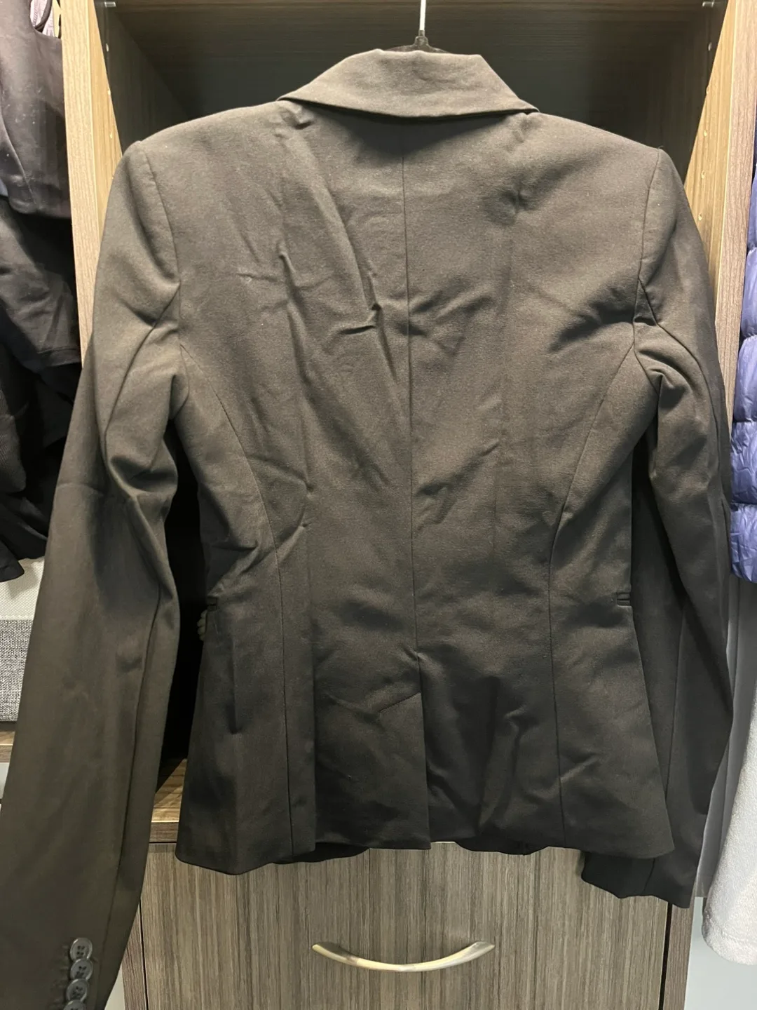 H&M Black Blazer - Size 2 image indicator(4)