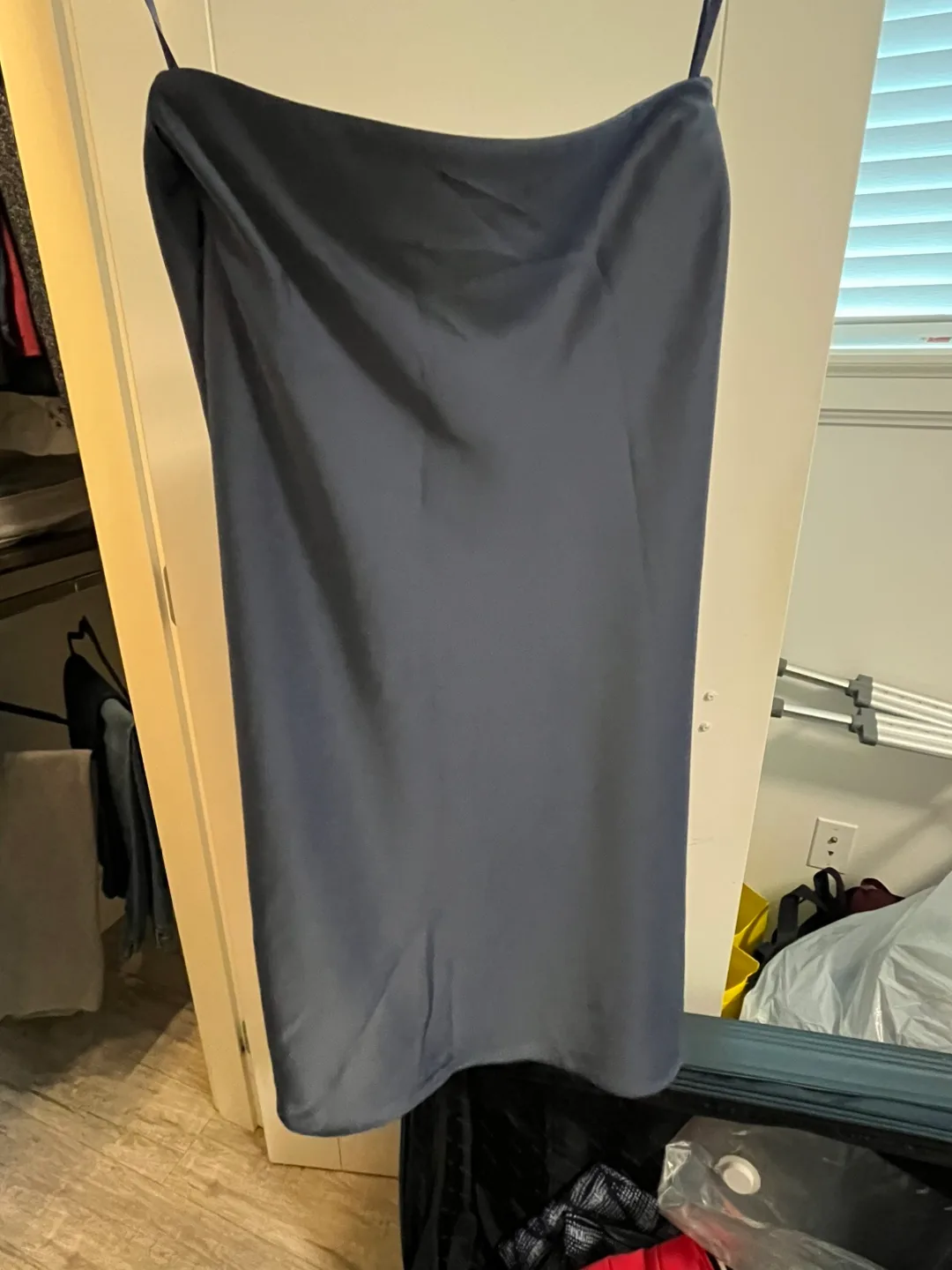 Uniqlo Midi Skirt - Size 61cm Waist image indicator(3)