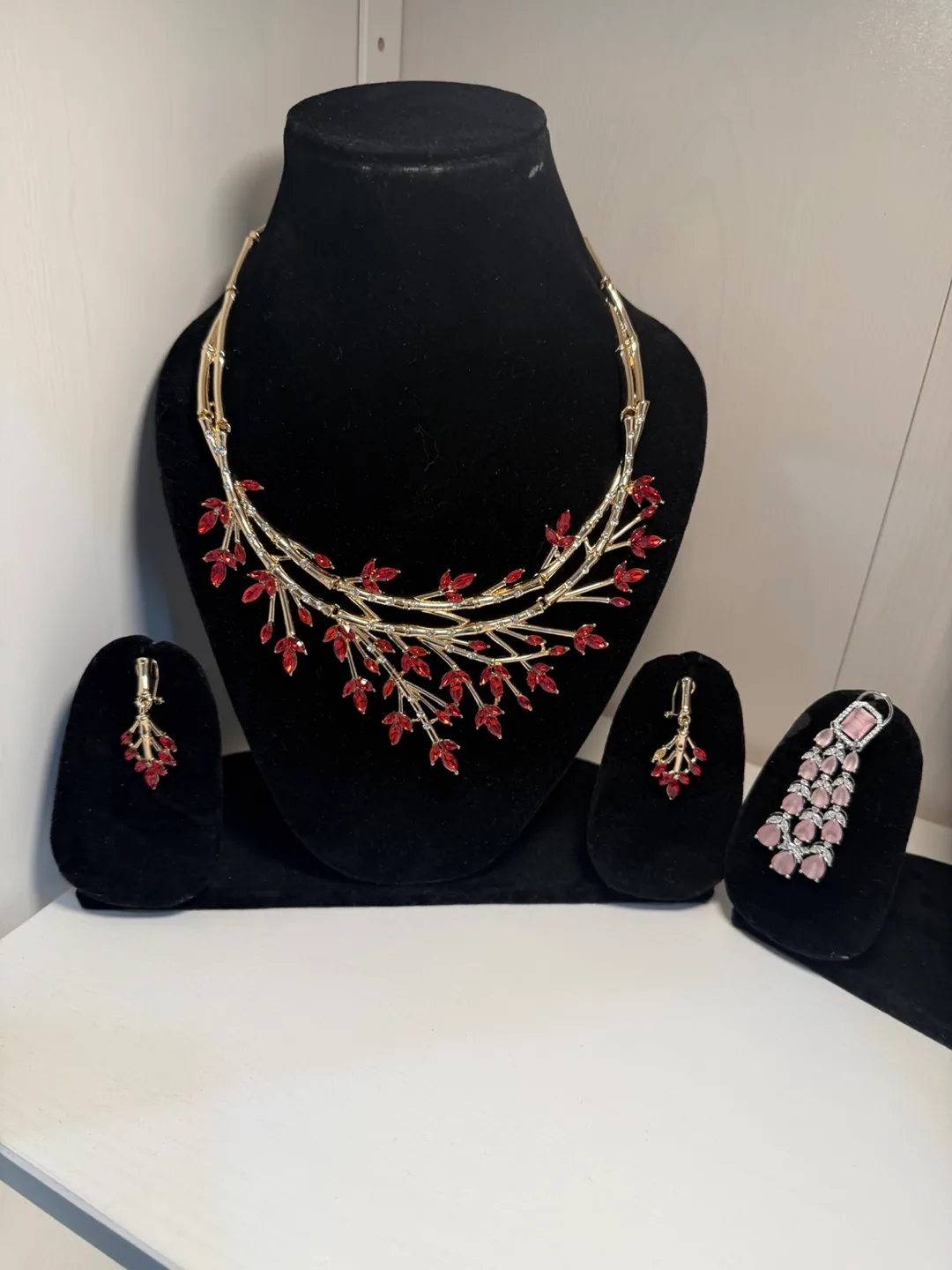 Necklace and Earring Set - Red and Gold thumbnail