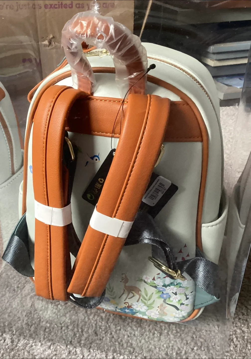 Disney Loungefly Snow White Mini Backpack image indicator(2)