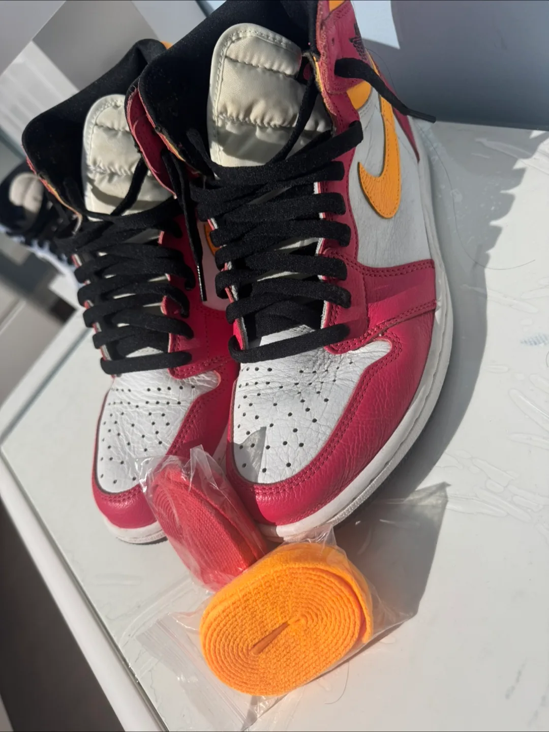 Nike Air Jordan 1 High Pink/Yellow image indicator(10)