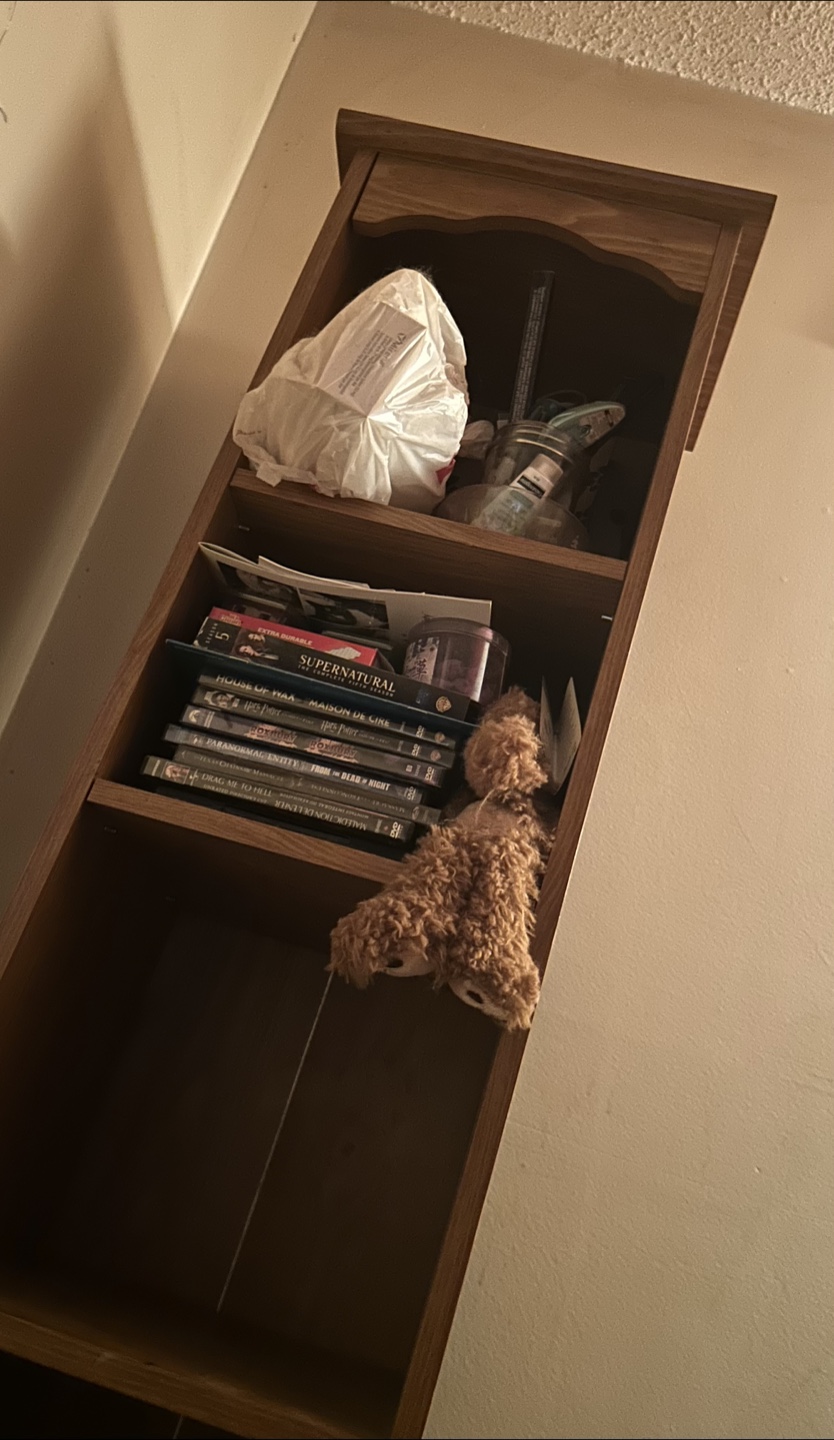 Wooden Shelf Unit - photo 3