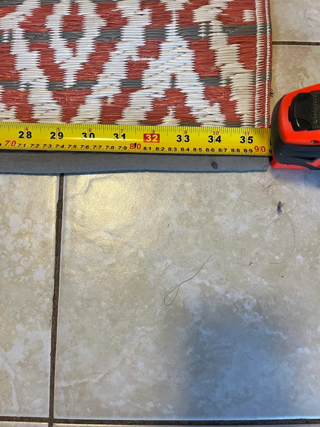 Patterned Indoor/Outdoor Rug - 32" x 60" image indicator(5)