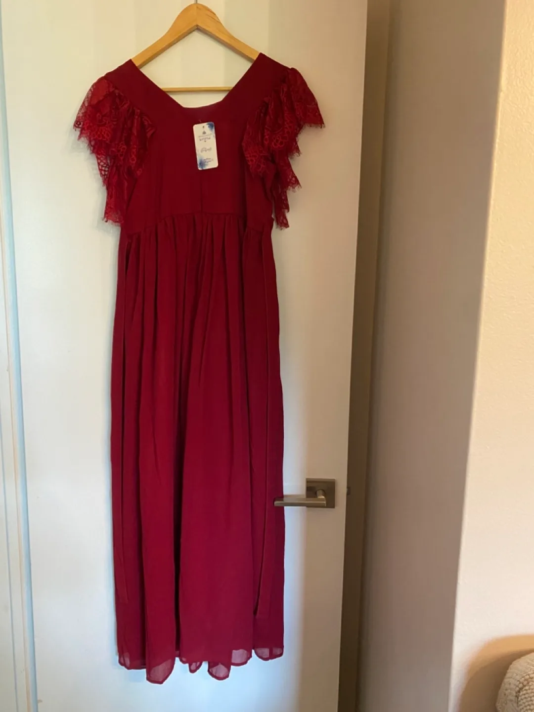 BNWT Burgundy Lace Sleeve Maxi Dress S/XS image indicator(2)