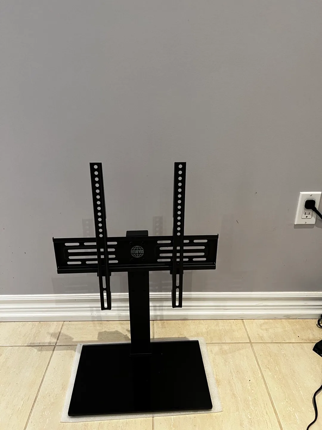 FITUEYES Universal TV Stand - Black thumbnail