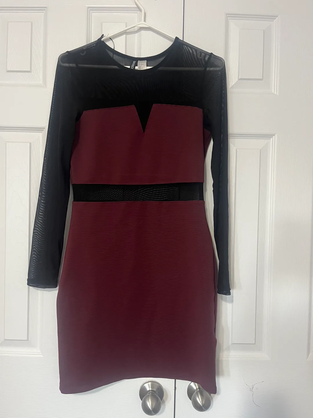 H&M Divided Dress - Burgundy & Black, Size 8 thumbnail