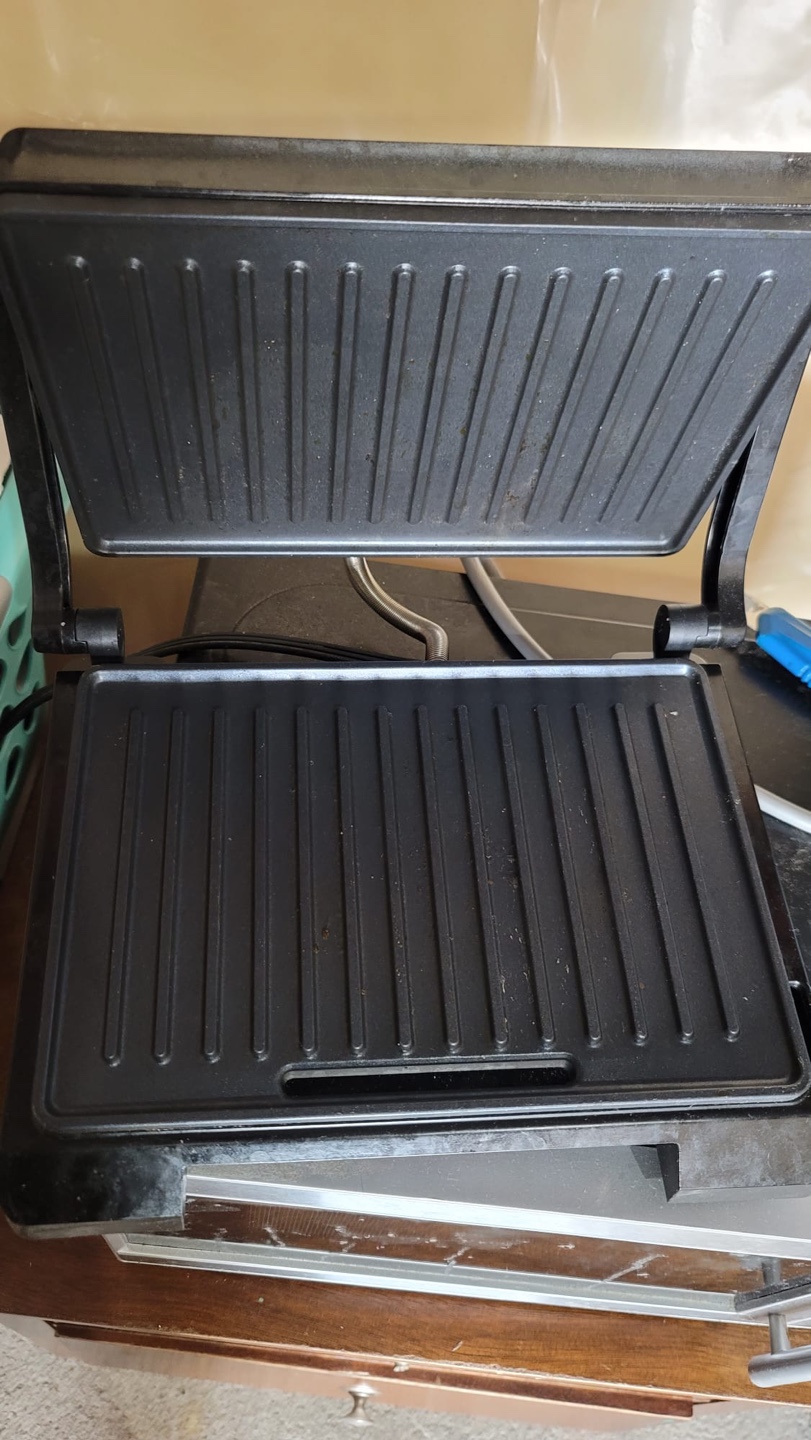 Hamilton Beach Panini Press & Compact Grill - photo 2