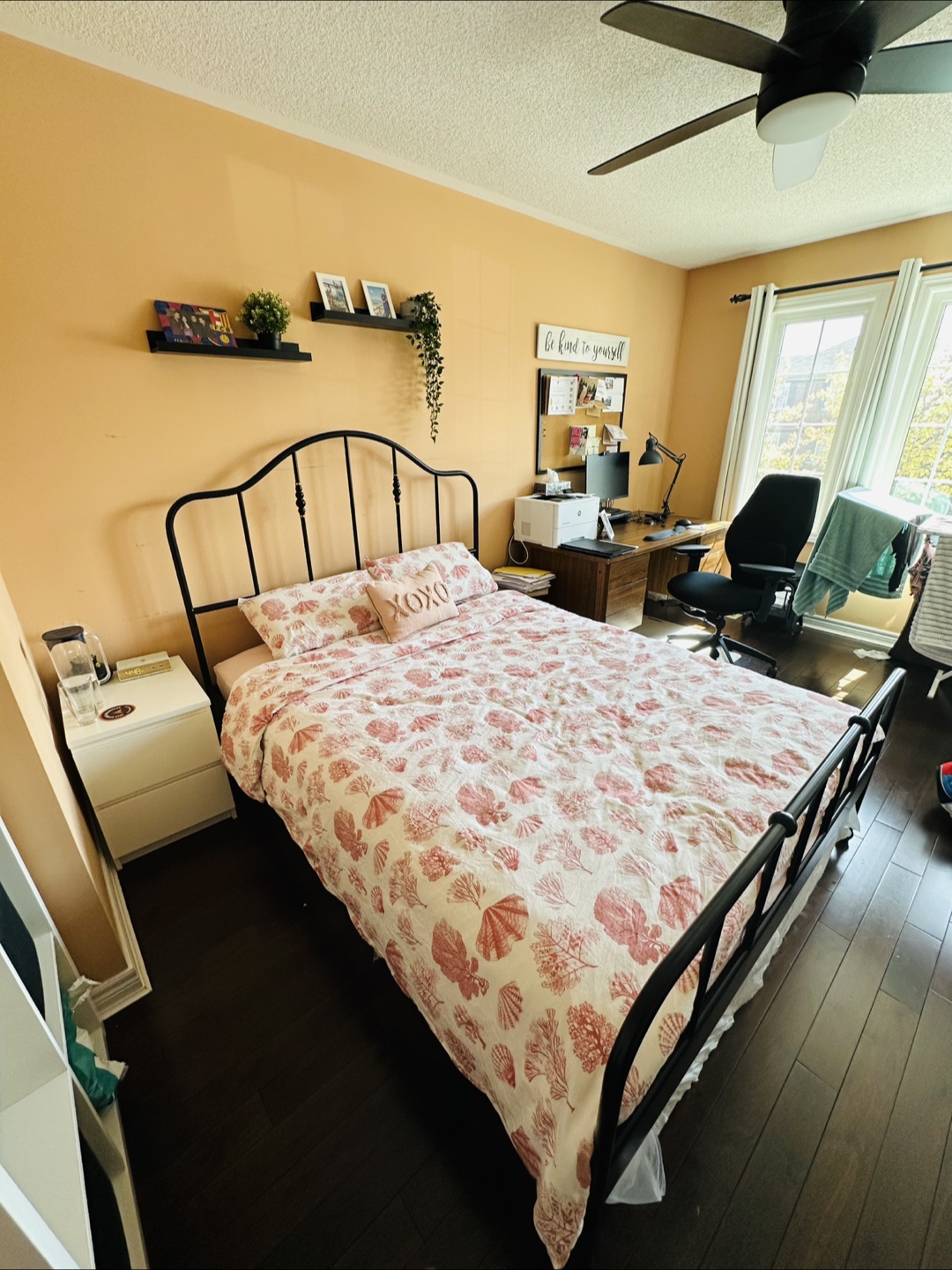 Fashionable Queen Bed Frame - photo 2