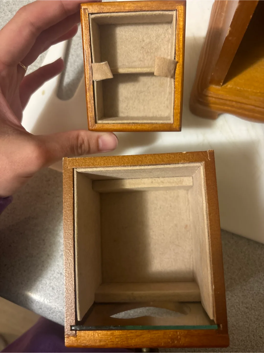 Wooden Jewellery Box with Heart Details image indicator(2)