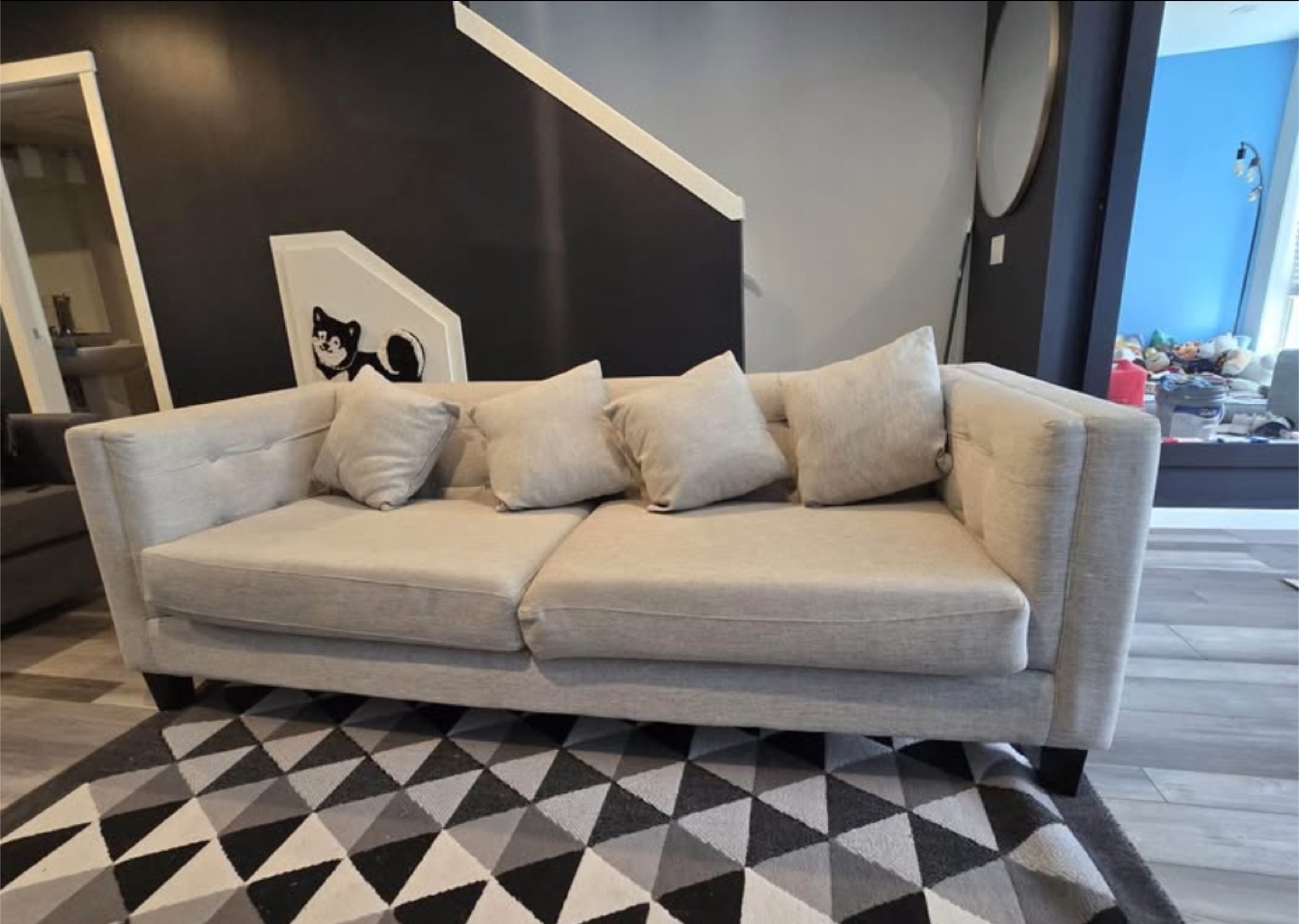 Leon’s Astin Sofa