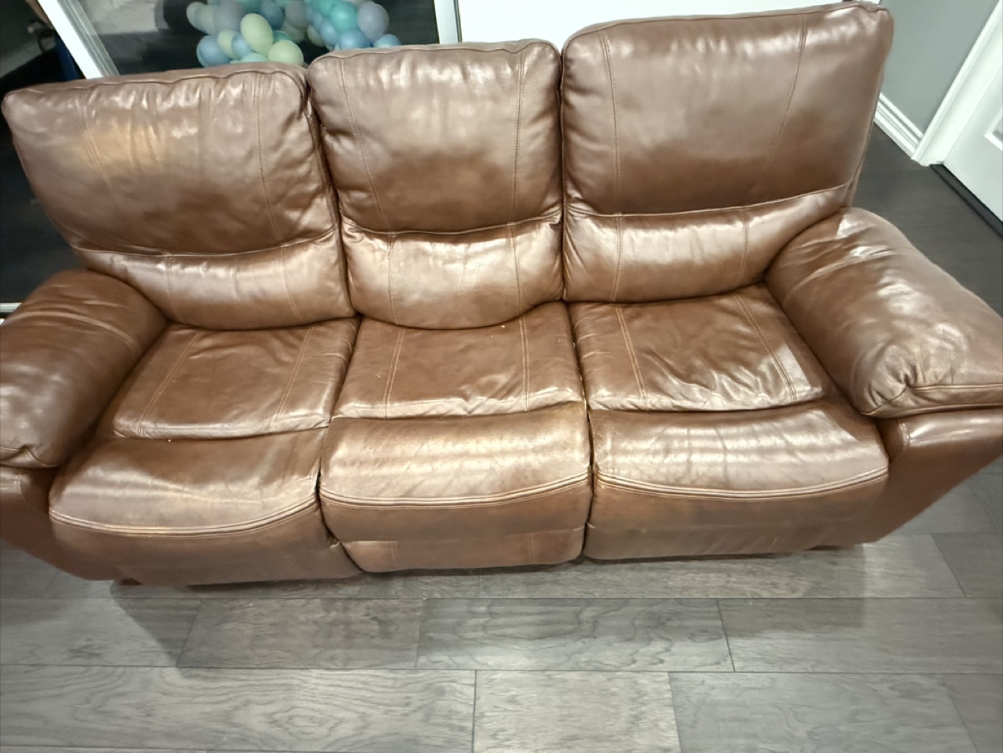 FREE Recliner Sofas – Grab Them ASAP! - photo 3