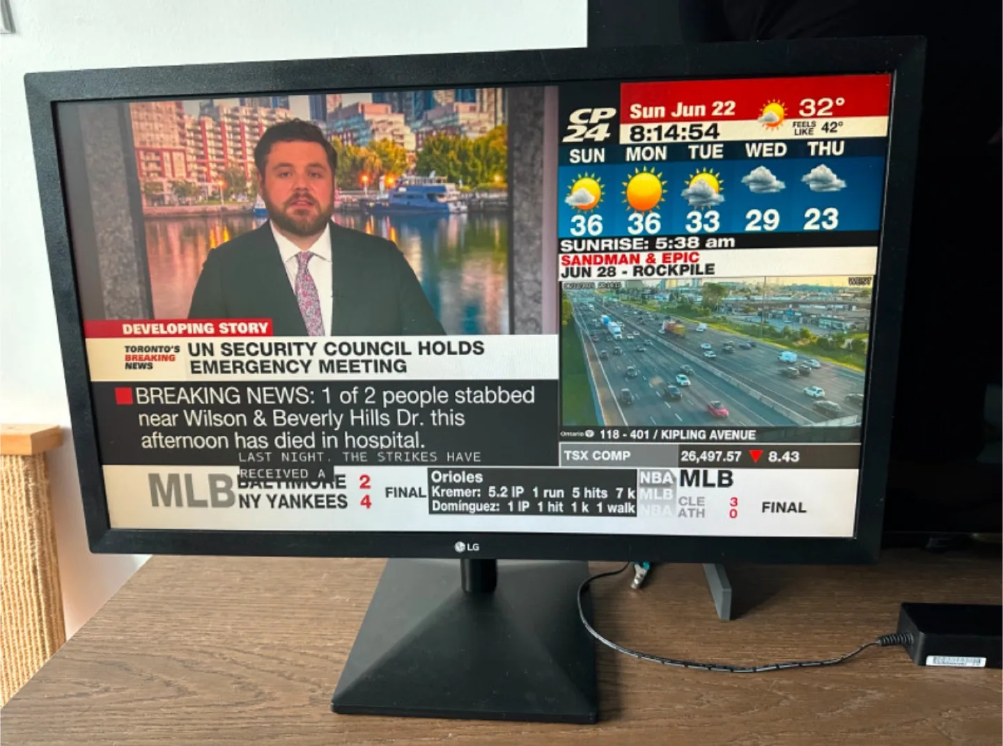 LG 24BK400H-B 24-Inch Monitor thumbnail