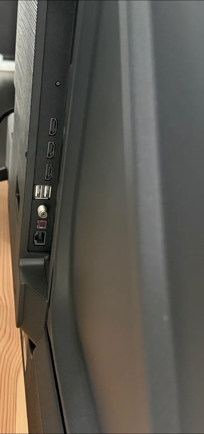 Hisense 55" Smart TV image indicator(3)