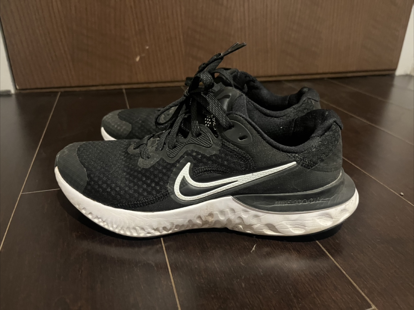Nike women’s size 7 running shoes