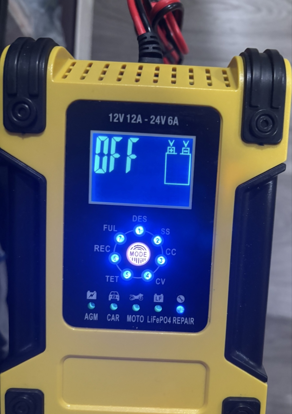 12V 12A-24V 6A Smart Battery Charger - photo 3