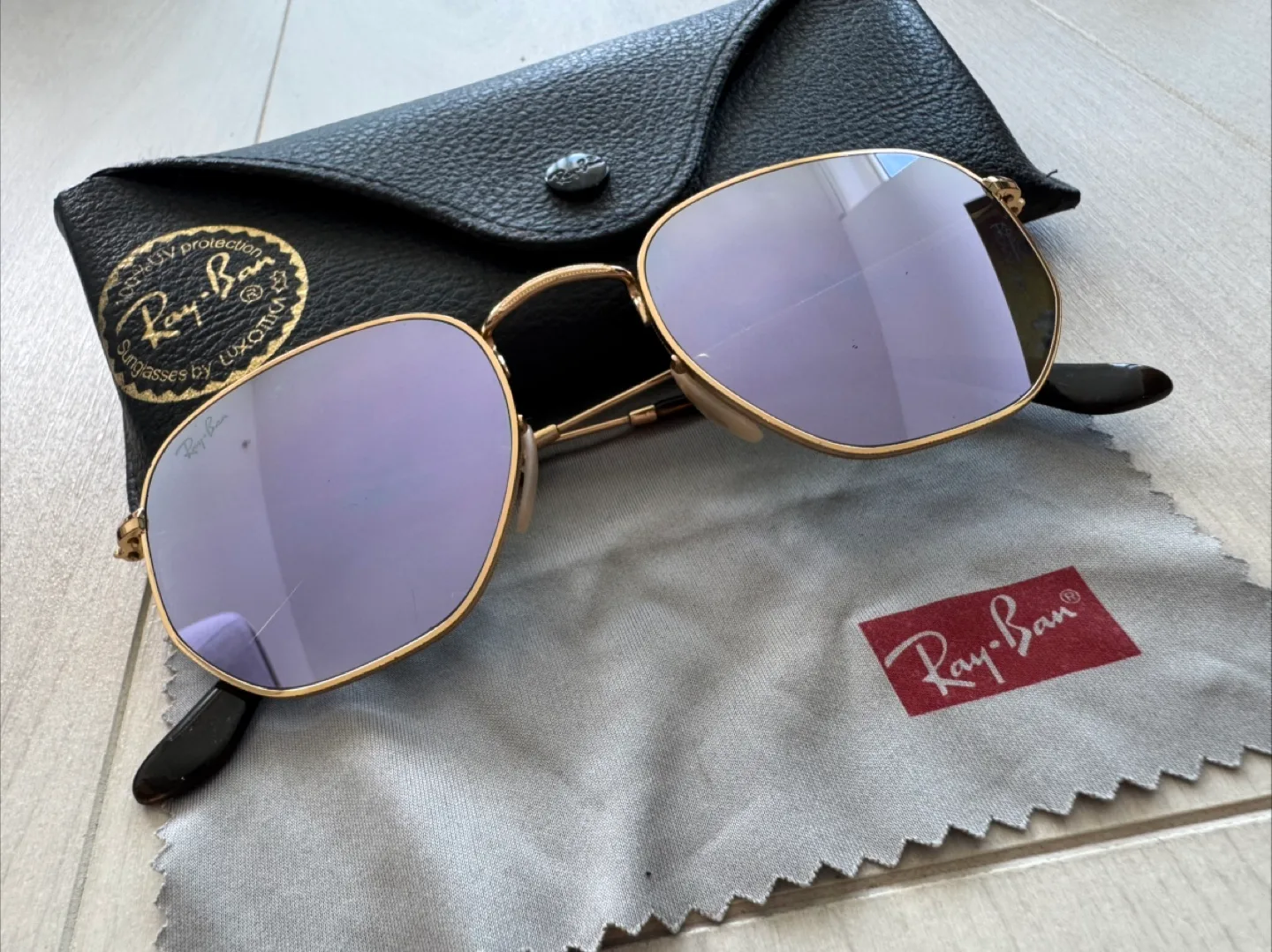Ray-Ban Sunglasses with Case thumbnail